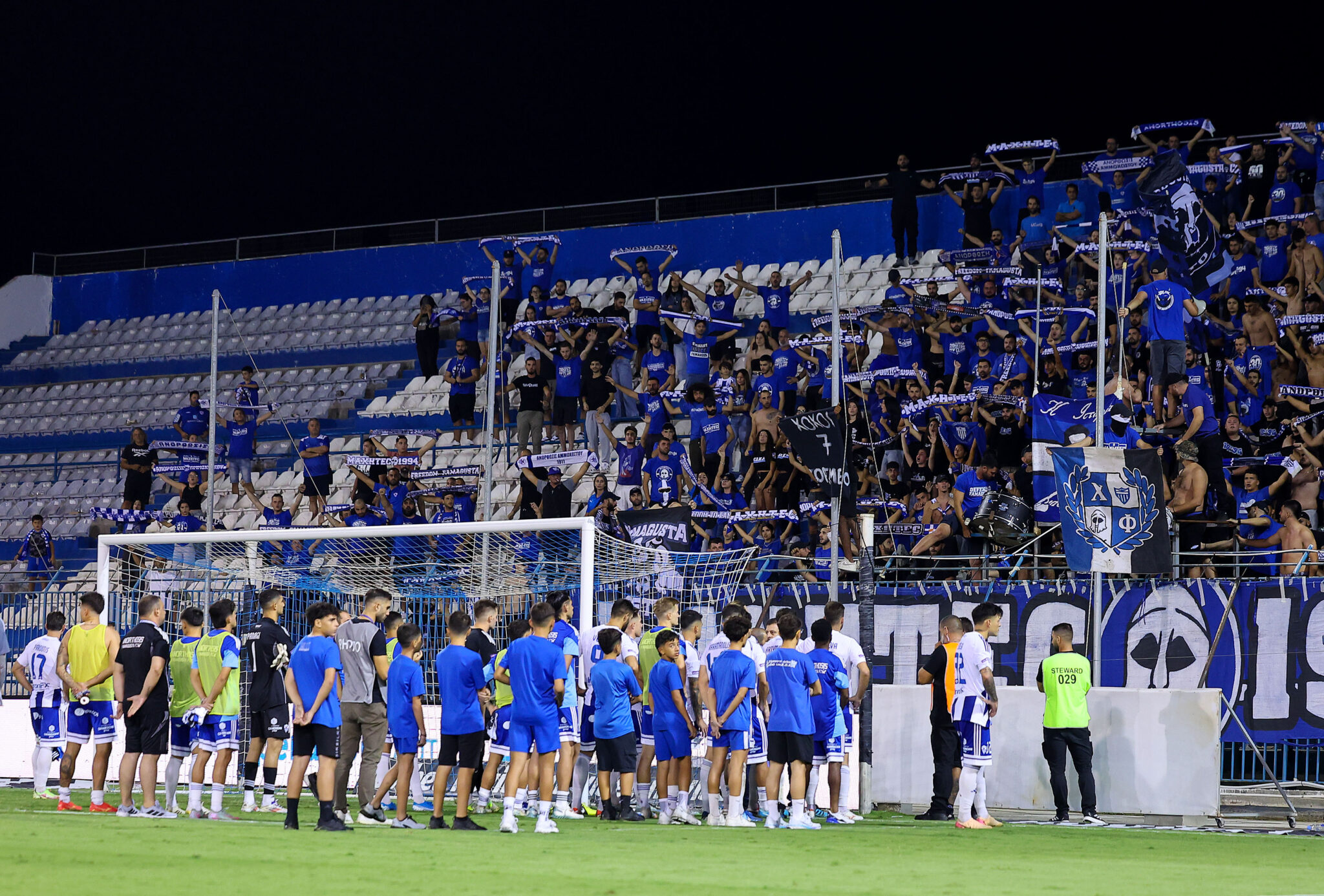 Δύσκολες στιγμές στην Ανόρθωση: Τα είπαν με τους «Μαχητές» οι παίκτες σε κλίμα συγκίνησης