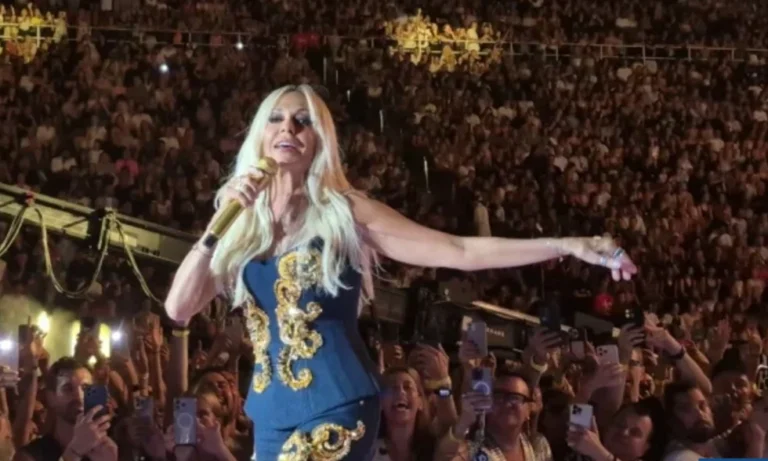 Συγκινεί η Άννα Βίσση: «Ευγνώμων για πάντα» μετά τη μεγάλη συναυλία στο Καλλιμάρμαρο