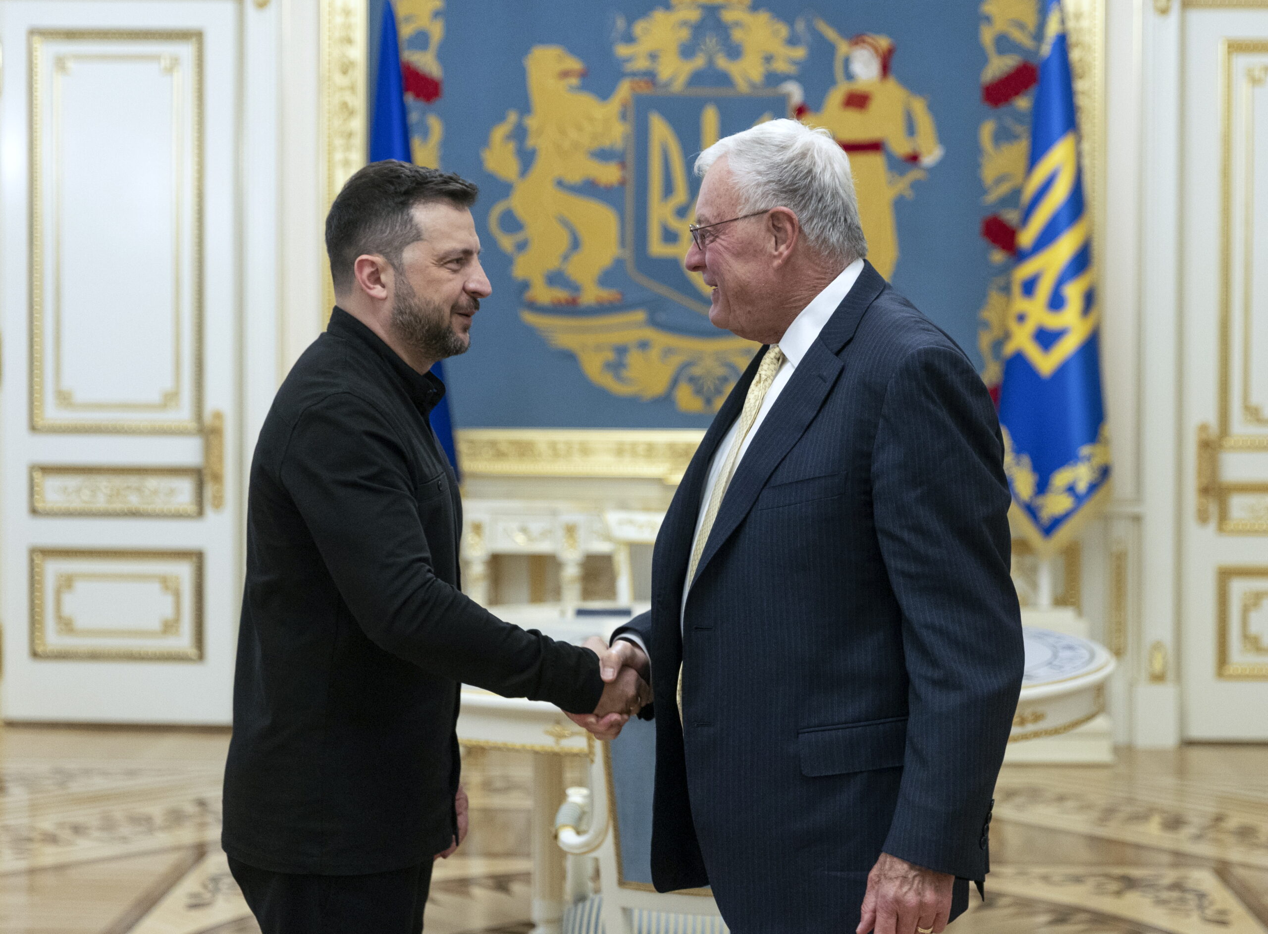 Διμερείς συμφωνίες για κοινή παραγωγή drones και κυρώσεις σε βάρος της Ρωσίας στη συζήτηση Ζελένσκι – Κέλογκ