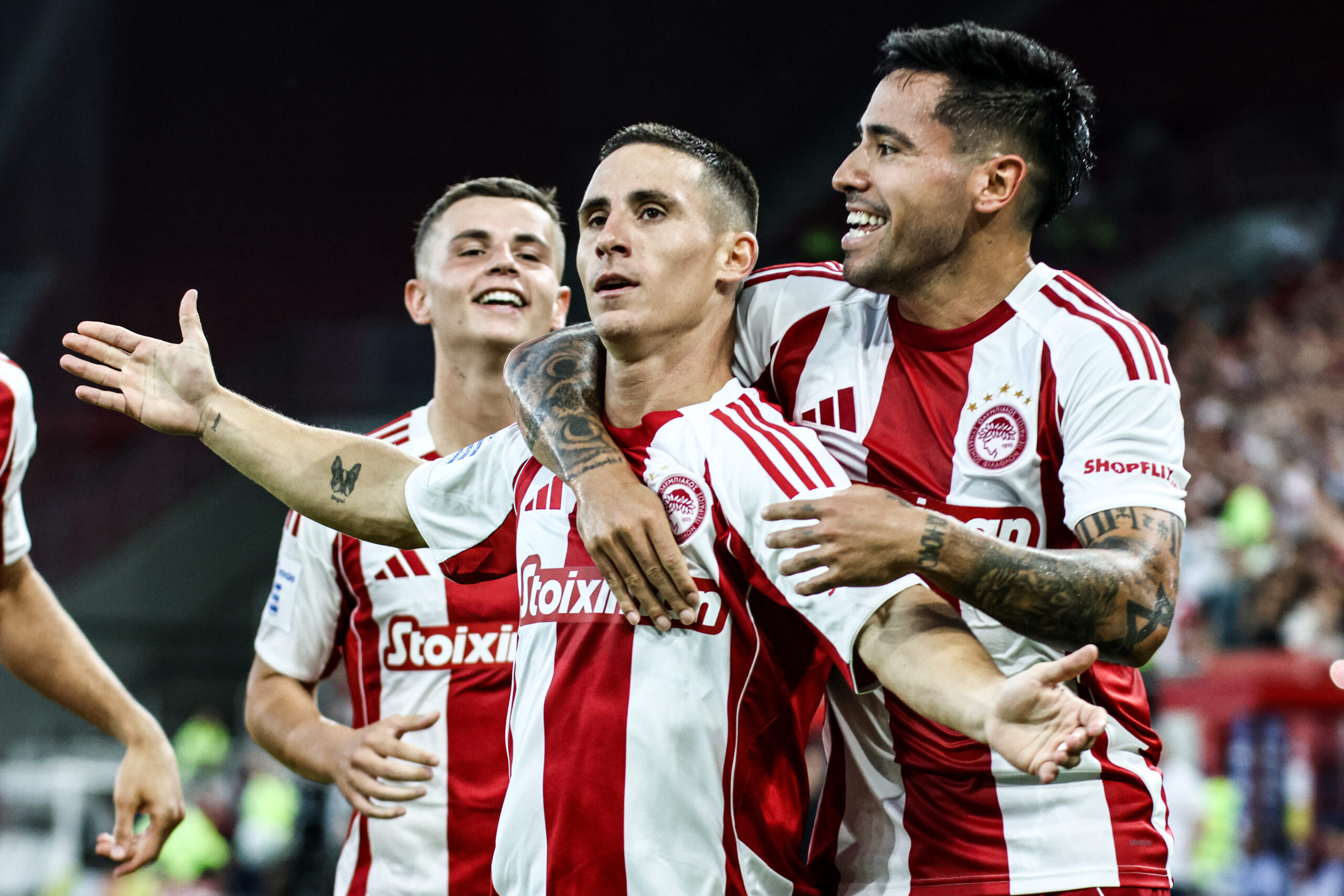 Πεντάρα στο… ρελαντί με λάμψη Ποντένσε-Ταρέμι και έφυγε για Πάφο ο Ολυμπιακός