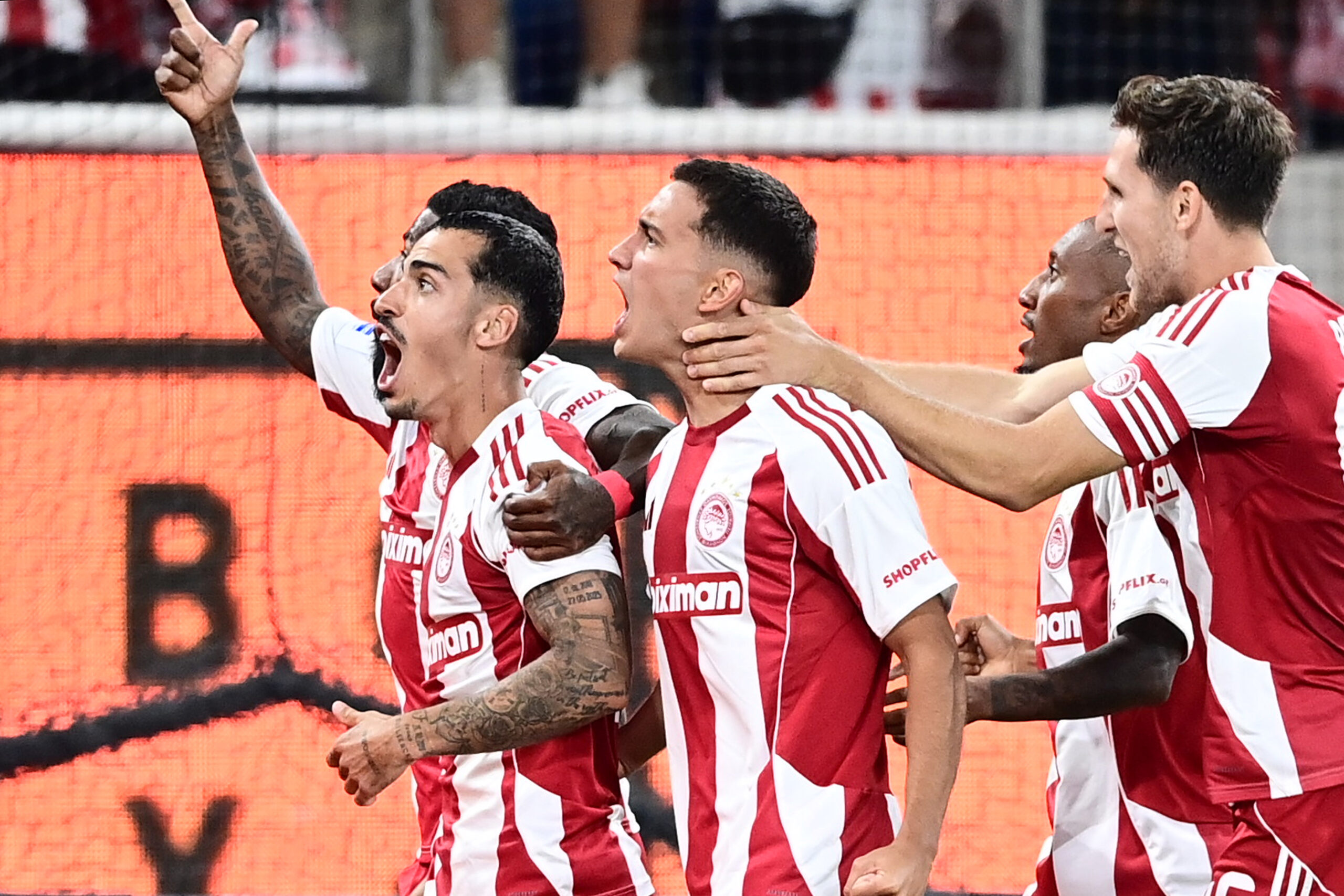 Λυτρωτής Τσικίνιο γονάτισε τον εξαιρετικό Λεβαδειακό στο… 96′ και τώρα Άρσεναλ για τον Ολυμπιακό