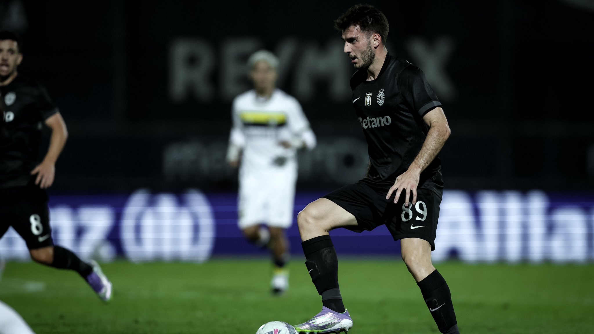 «Χαίρομαι που μπορώ να βασίζομαι και στους δύο»: Εκθείασε Βαγιαννίδη και Ιωαννίδη ο προπονητής της Σπόρτινγκ