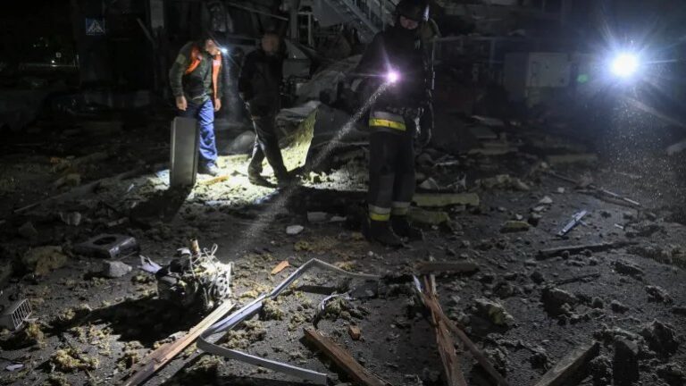 ΒΙΝΤΕΟ: Μαζική επίθεση ρωσικών drones στην Ουκρανία, την ώρα που ο κόσμος κοιμόταν