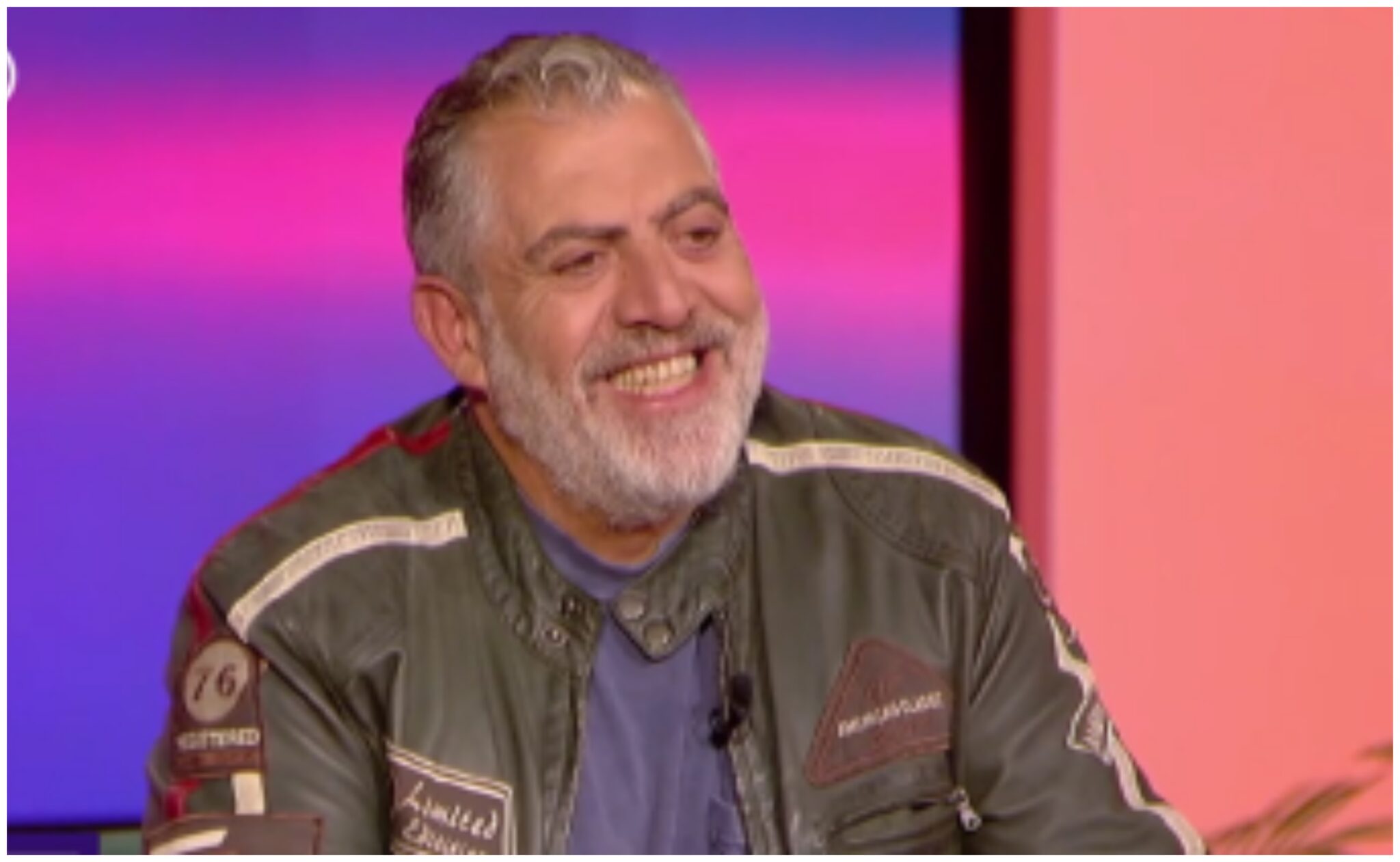 Κούλλης Νικολάου: Σε μια σπάνια οικογενειακή συνάντηση με τα 9 αδέρφια του (ΦΩΤΟ)