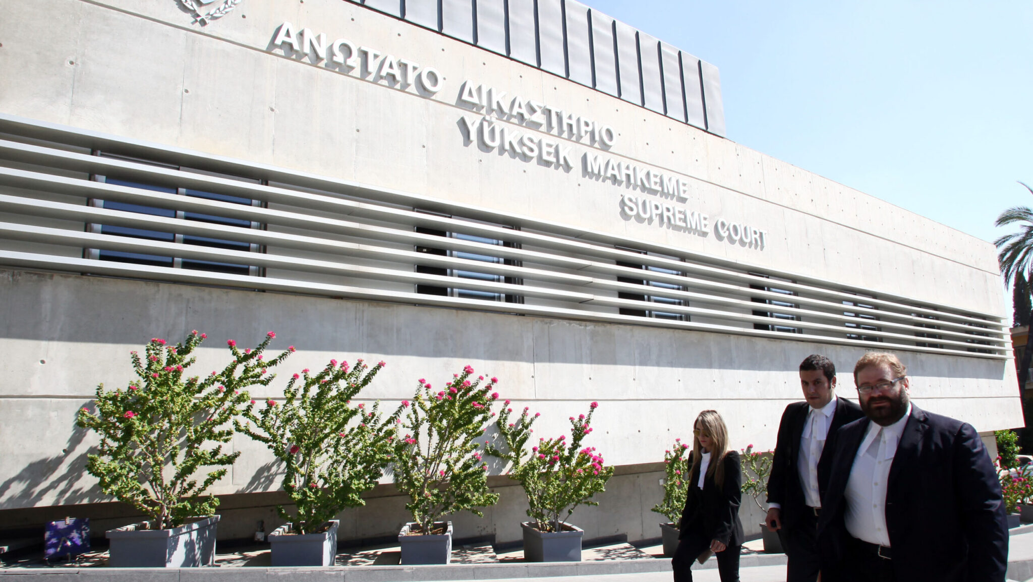 «Μαύρη μέρα για τη Βουλή»: Γιατί ο Αιμιλιανίδης διαφωνεί με τον νέο νόμο για τις δημόσιες συμβάσεις