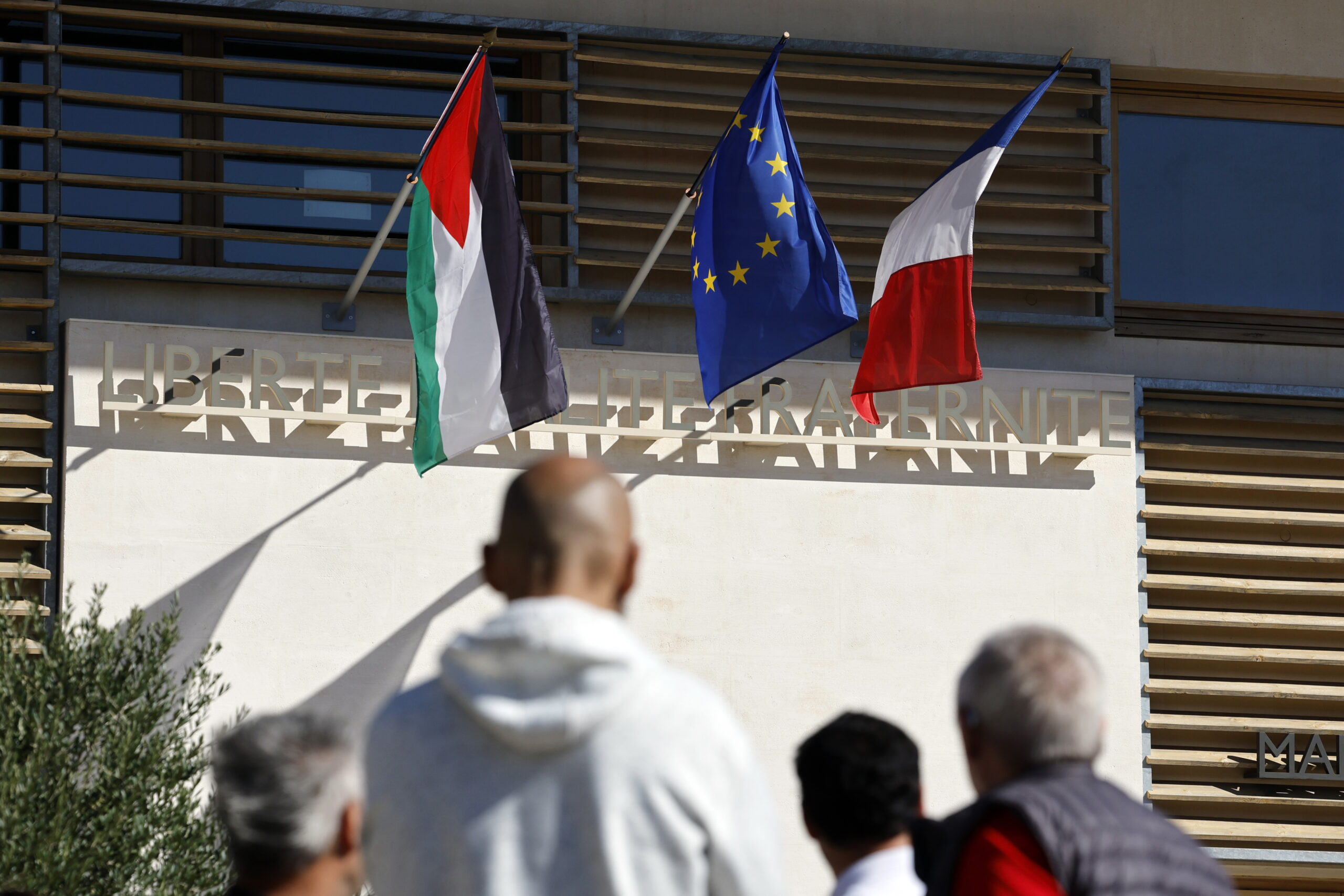 Ο Ιακώβου εξηγεί: Πότε αναγνωρίζεται κράτος, τι μπορεί να γίνει με Ισραήλ και Παλαιστίνη