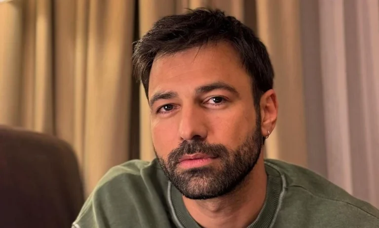 Αντρέας Γεωργίου: Η συγκινητική ανάρτηση για τη νονά και τον νονό του(ΦΩΤΟ)