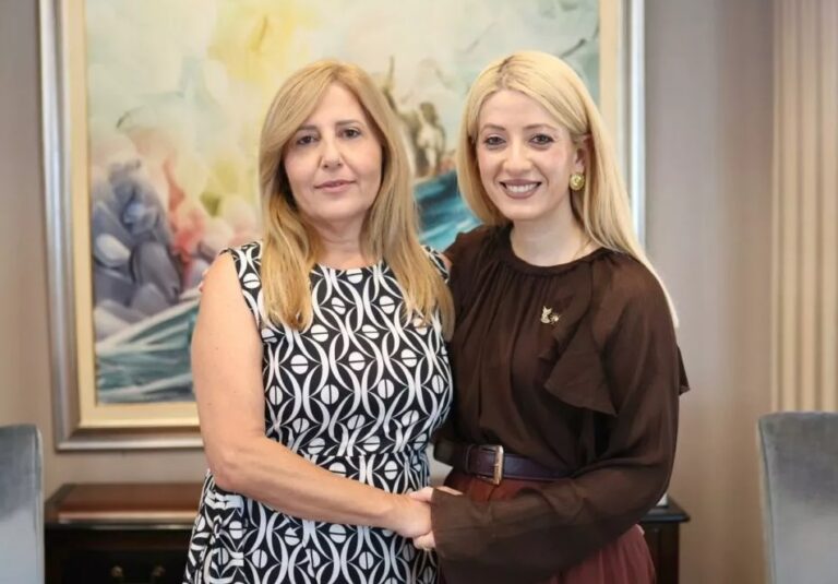 ΔΗΣΥ: Η Στάλω Βωνιάτη αριστίνδην υποψήφια στο ψηφοδέλτιο στη Λάρνακα (ΒΙΝΤΕΟ)