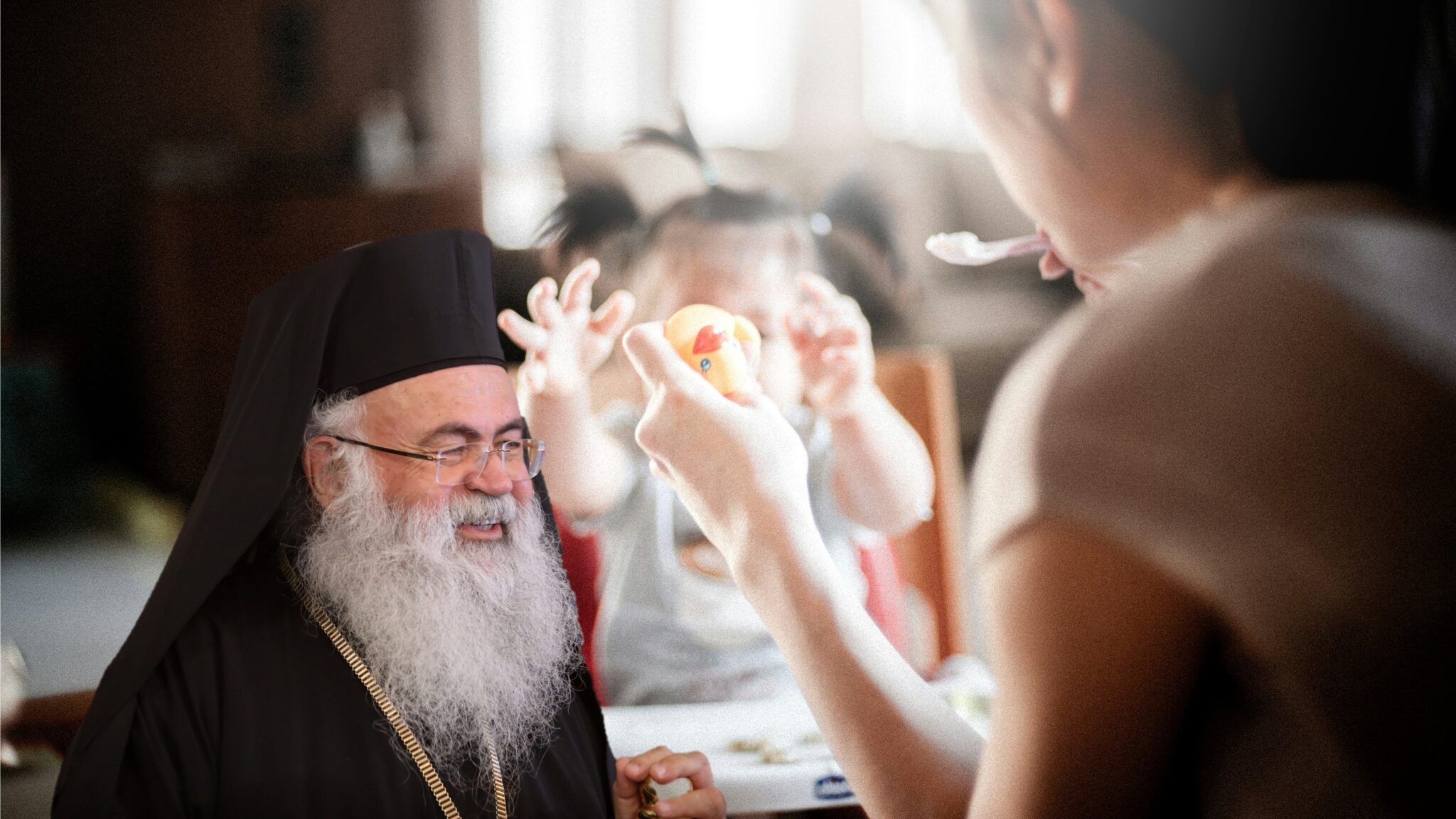 Τι γίνεται με το επίδομα του Αρχιεπισκόπου για τις τρίτεκνες οικογένειες;