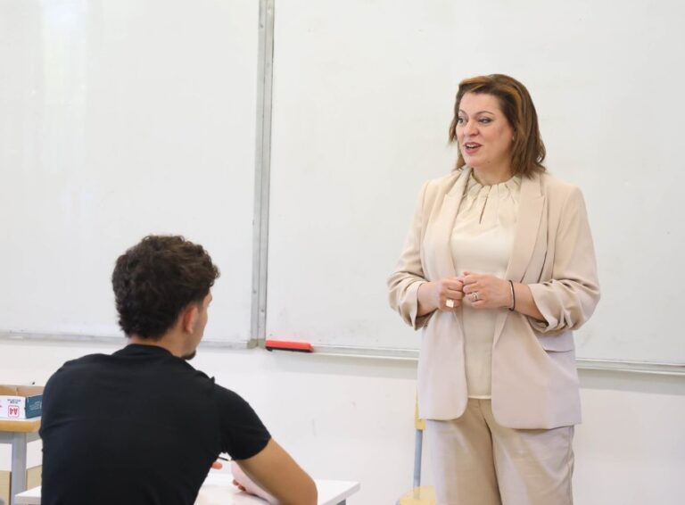 Καταλαβαίνει τους προβληματισμούς των μαθητών η Αθηνά, τι ζήτησε από την ΠΣΕΜ