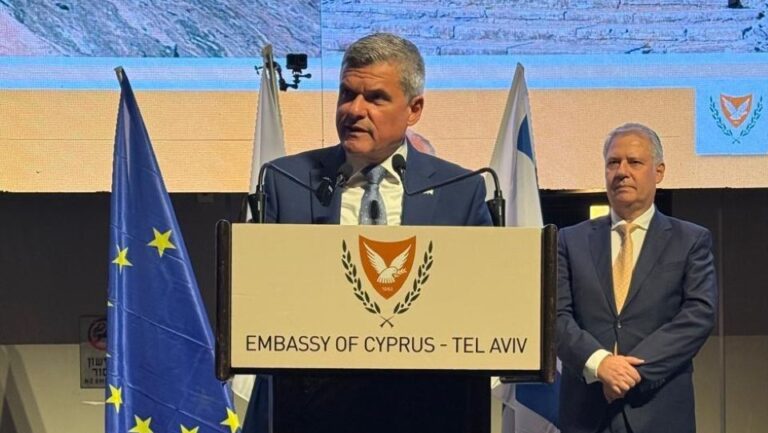 «Μόνο το καλώδιο δεν είναι αρκετό»: Φανέρωσε προθέσεις ο Παπαναστασίου για τα €25 εκ. που πρέπει να πληρωθούν για τον GSI