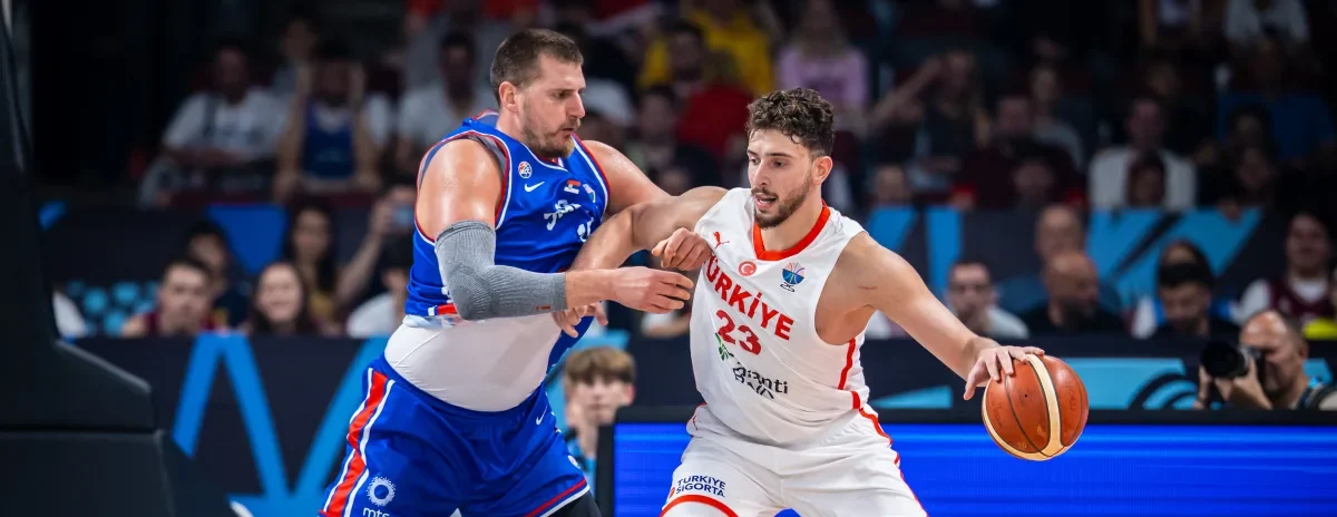 Θριάμβευσε στην επική ματσάρα με τη Σερβία και πήρε την πρωτιά η Τουρκιά (ΒΙΝΤΕΟ)