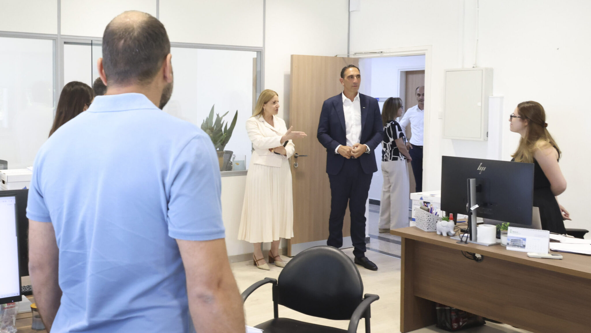 Άλλοι 1,600 δημόσιοι υπάλληλοι «ανέβηκαν» μέσα σ’ ένα χρόνο στην κρατική μηχανή