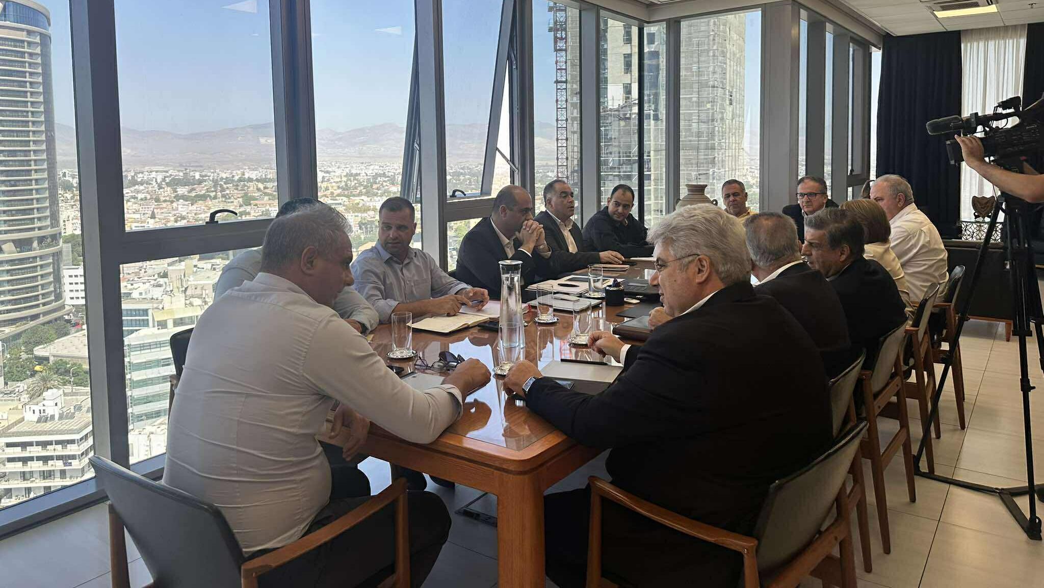 Κομβικής σημασίας για την εργατική ειρήνη το νέο ραντεβού Παναγιώτου-συντεχνιών για την ΑΤΑ