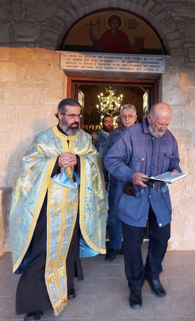 Θλίψη στο Παραλίμνι: «Έφυγε» από τη ζωή ο ιεροψάλτης «κύριος Κωνσταντής»