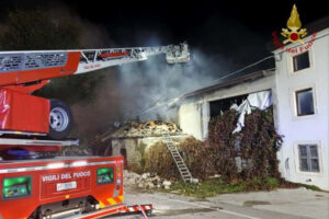 Φονική έκρηξη σε κτήριο στη Βερόνα που θα γινόταν έξωση, νεκροί καραμπινιέροι