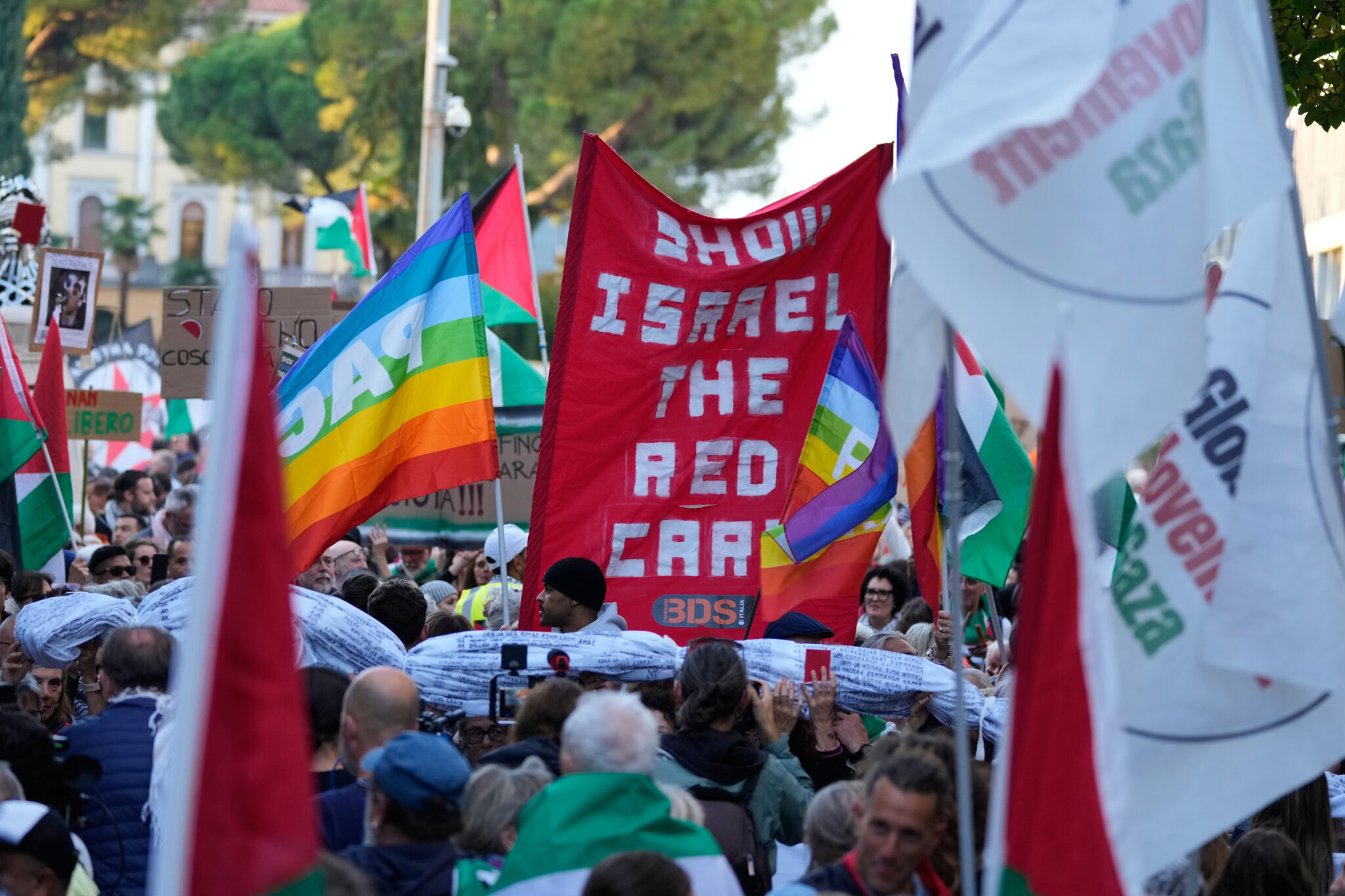 Πεδίο μάχης το Ούντινε, επεισόδια λόγω του Ιταλία-Ισραήλ (BINTEO)