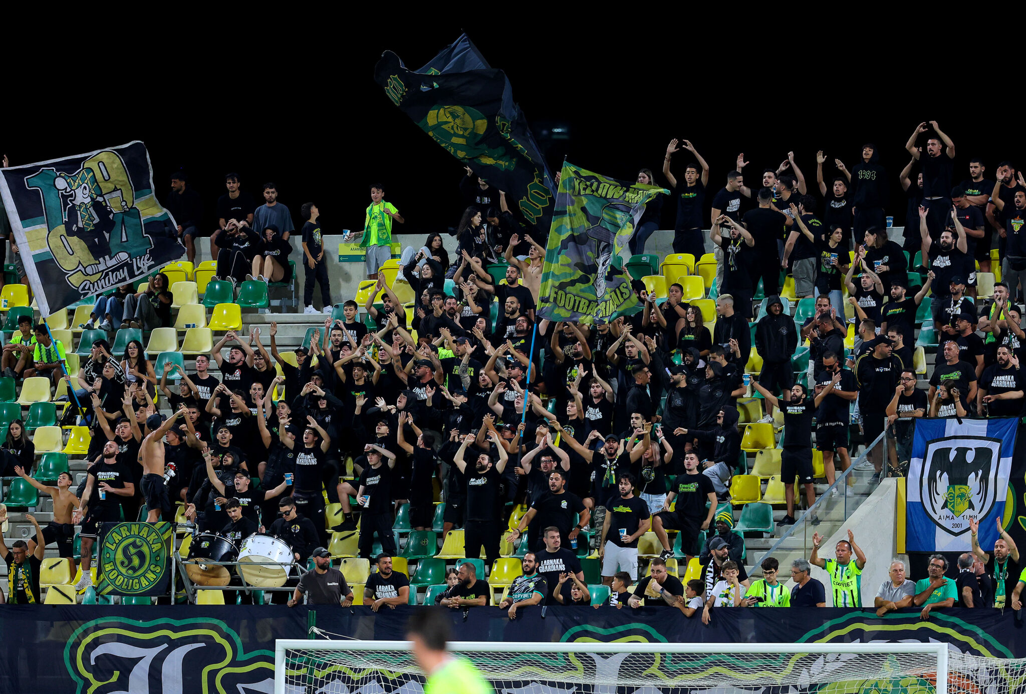 Έντονος… διάλογος μεταξύ ΑΕΚτζήδων και Μιλίτσεβιτς