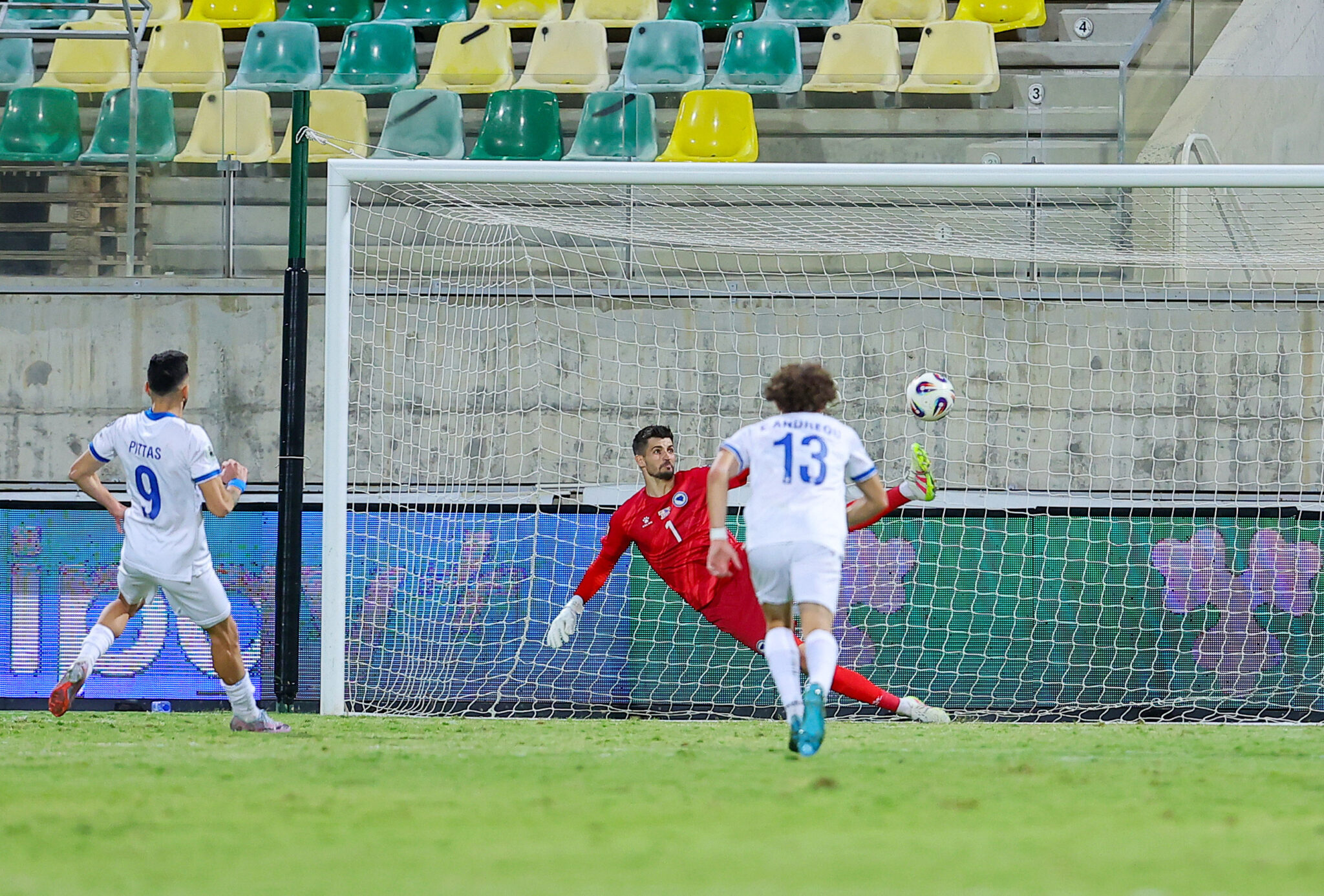 Κρατά την θέληση και την πίστη η Εθνική και περιορίζει το… εύκολο γκολ  