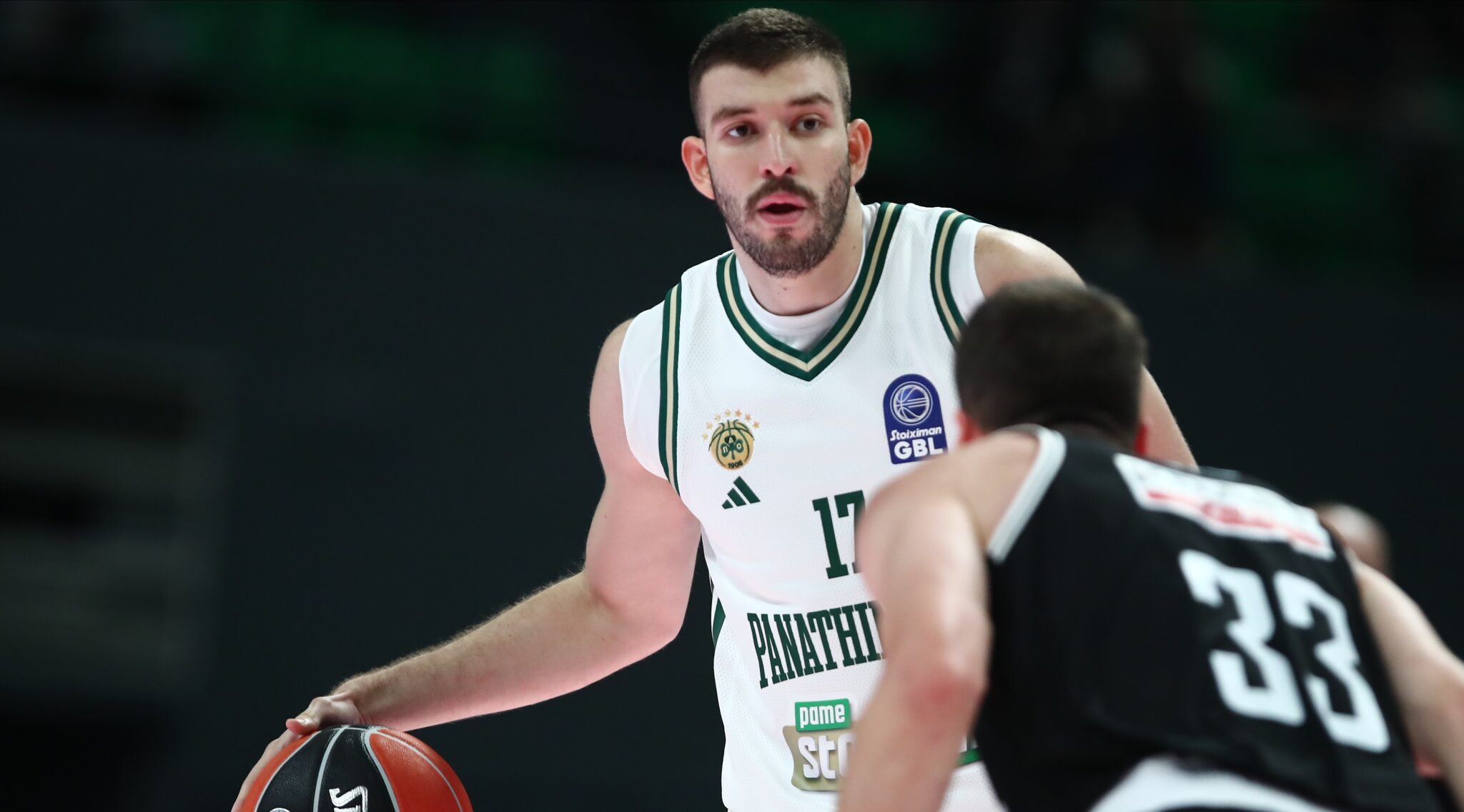 Διέλυσε τα κοντέρ και έγραψε ιστορία στην Stoiximan GBL με 12 τρίποντα ο Ρογκαβόπουλος