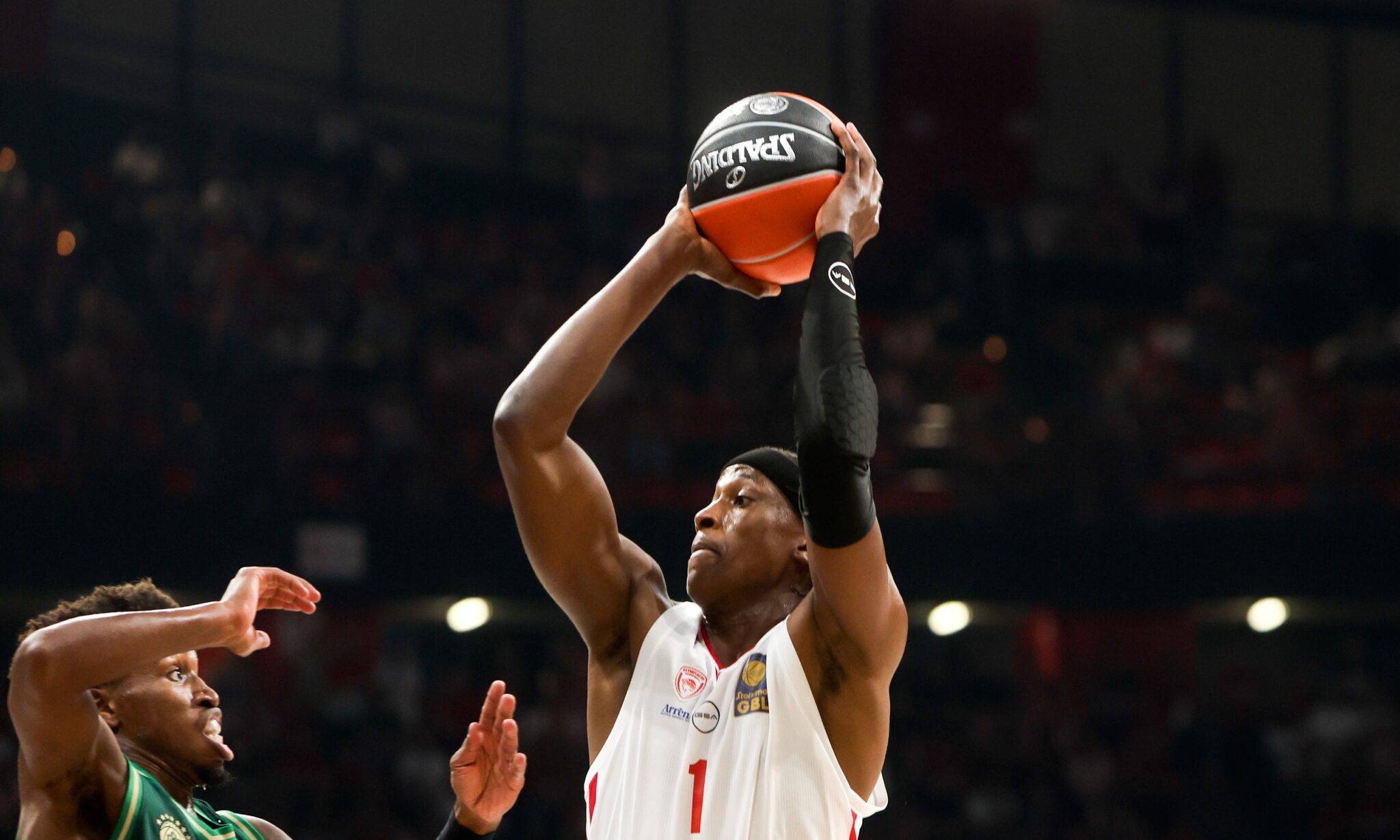 Έτοιμος με Φενέρμπαχτσε ο Νιλικίνα, παραμένει εκτός ο ΜακΚίσικ