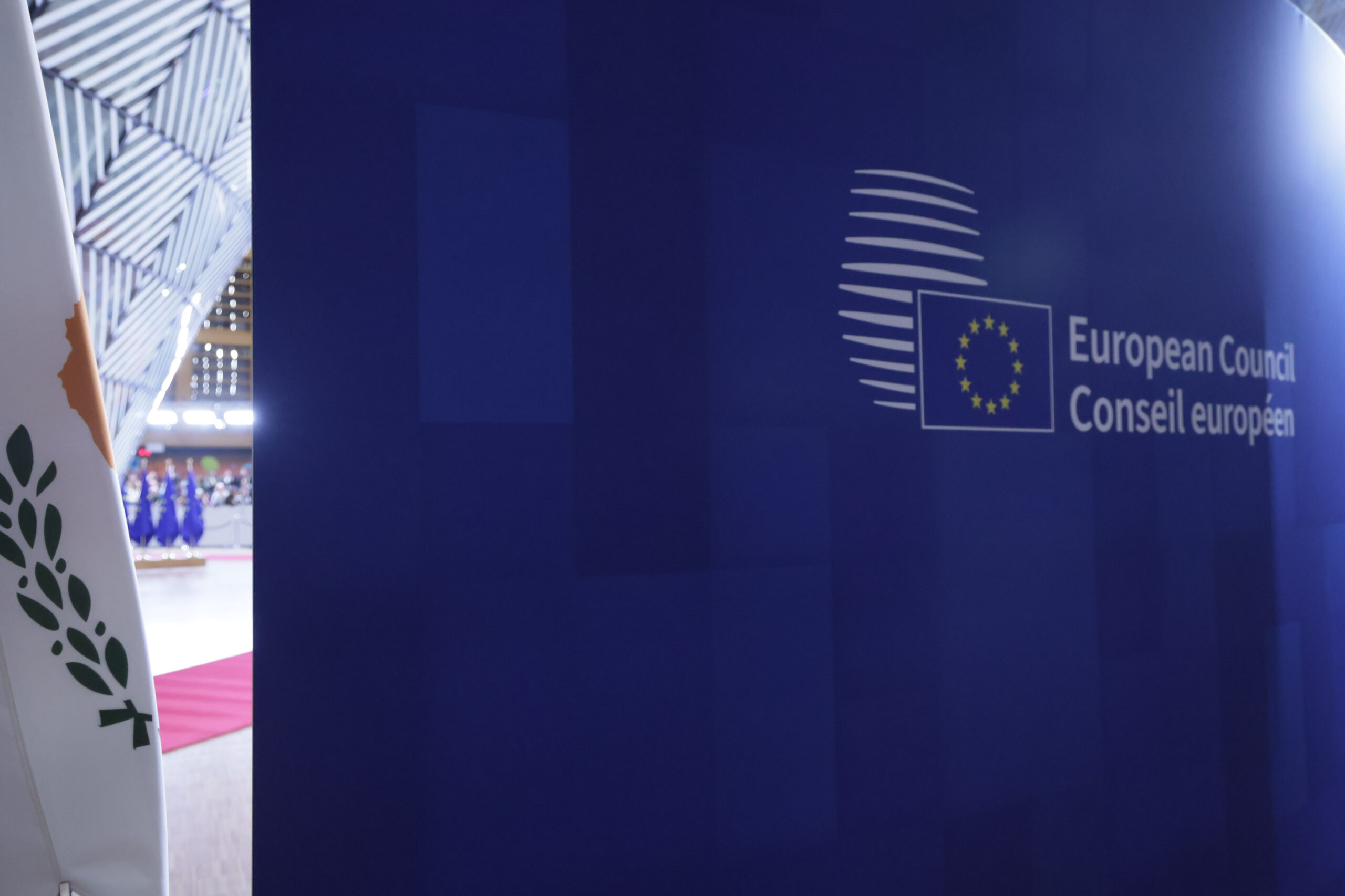 &Nu;έ&omicron;&upsilon;&sigmaf; &kappa;&alpha;&nu;ό&nu;&epsilon;&sigmaf; &gamma;&iota;&alpha; &delta;&iota;&kappa;&alpha;ί&omega;&mu;&alpha; &psi;ή&phi;&omicron;&upsilon; &kappa;&alpha;&iota; &epsilon;&kappa;&lambda;έ&gamma;&epsilon;&sigma;&theta;&alpha;&iota; &sigma;&tau;&iota;&sigmaf; &tau;&omicron;&pi;&iota;&kappa;έ&sigmaf; &epsilon;&kappa;&lambda;&omicron;&gamma;έ&sigmaf;, &epsilon;&nu;έ&kappa;&rho;&iota;&nu;&epsilon; &tau;&omicron; &Sigma;&upsilon;&mu;&beta;&omicron;ύ&lambda;&iota;&omicron; &Epsilon;&Epsilon;