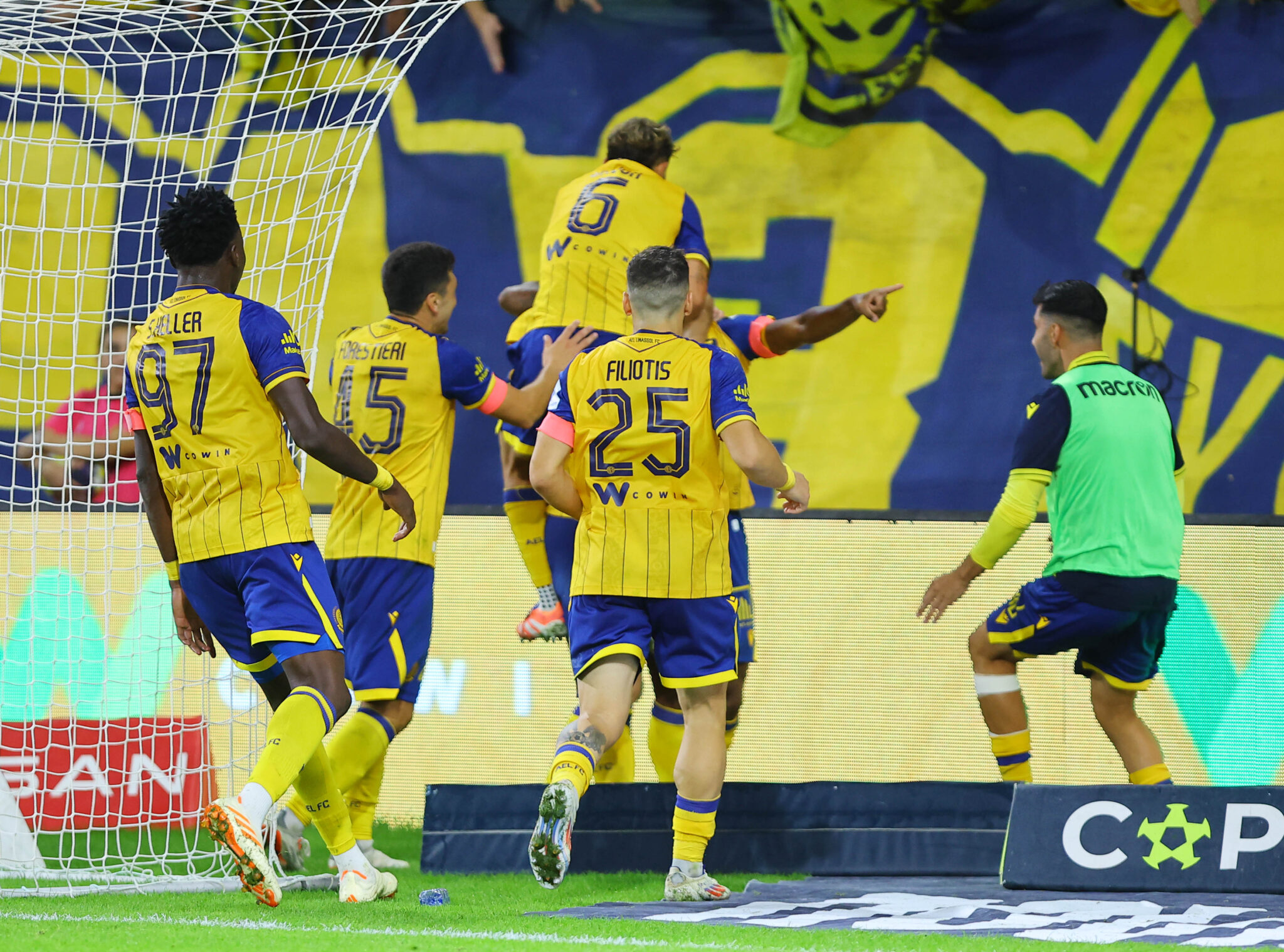 «Λύγισε» τη Freedom24 Krasava ΕΝΥ με… χρυσή αλλαγή Νατέλ η ΑΕΛ (ΒΙΝΤΕΟ)