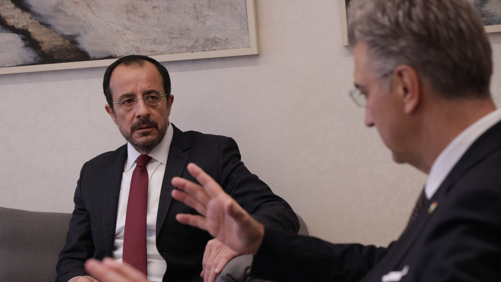 Η δύσκολη εξίσωση του ανασχηματισμού