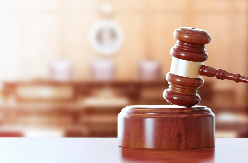 &Delta;ύ&omicron; &chi;&rho;ό&nu;&iota;&alpha; &phi;&upsilon;&lambda;ά&kappa;&iota;&sigma;&eta; &sigma;&epsilon; 41&chi;&rho;&omicron;&nu;&omicron; &gamma;&iota;&alpha; &theta;&alpha;&nu;&alpha;&tau;&eta;&phi;ό&rho;&omicron; &sigma;&tau;&eta;&nu; &Pi;ά&phi;&omicron;