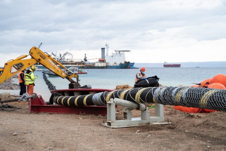 Αθήνα-Λευκωσία: Το GSI που οδήγησε στην κρίση και η εκτόνωση  