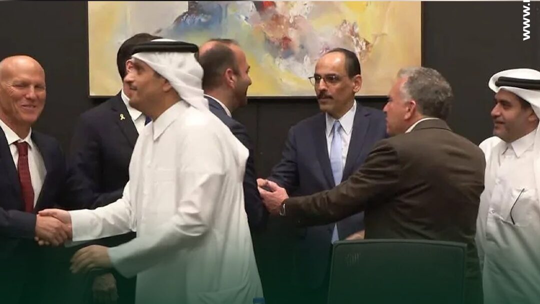 Έδωσαν τα χέρια Ισραήλ-Χαμάς: Σε ισχύ το Σχέδιο Ειρήνης για τη Λωρίδα της Γάζας