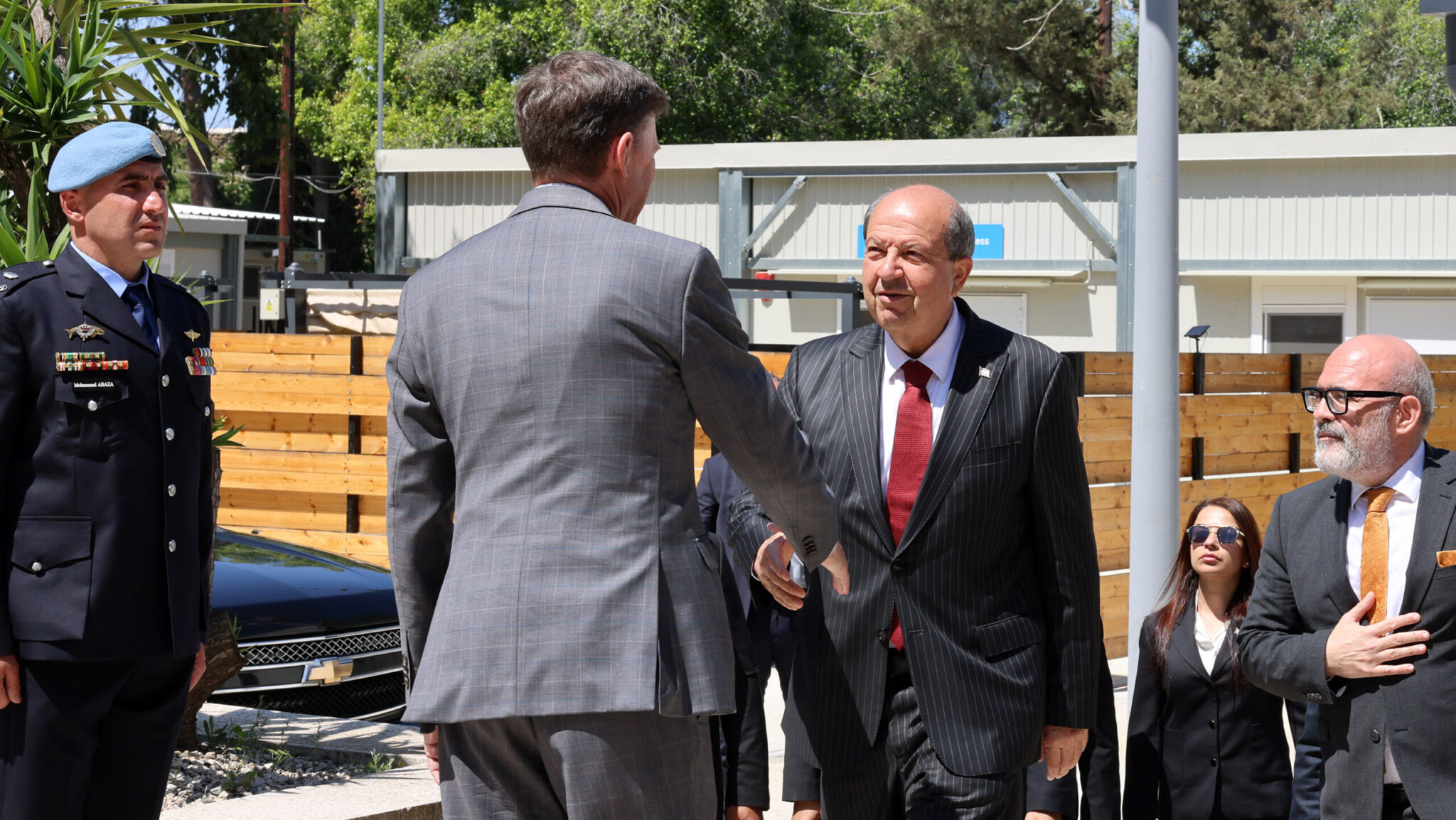 Tατάρ στη «Χουριέτ»: Μονόδρομος η λύση δύο κρατών, μόνη εγγύηση η Τουρκία