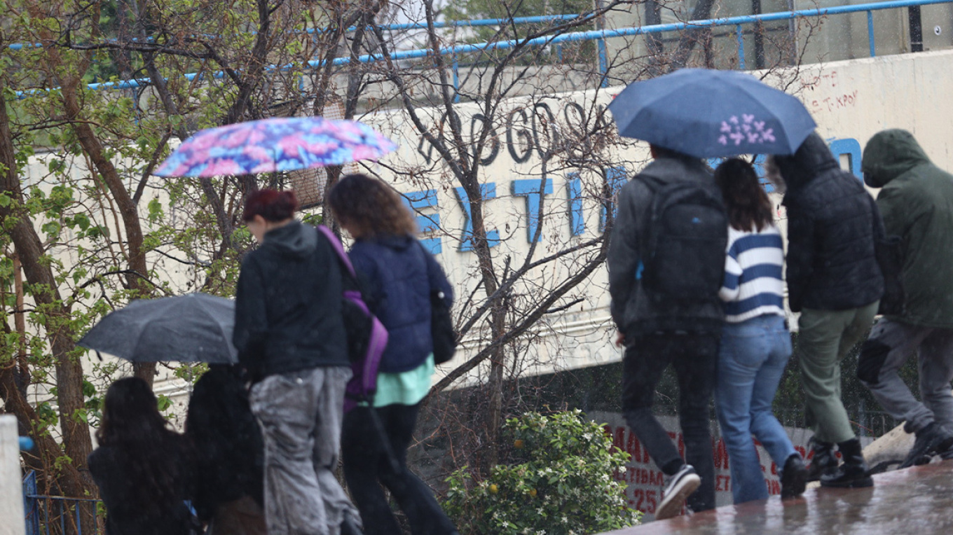 Η κακοκαιρία «Barbara» από την Ιταλία «χτυπάει» και την Ελλάδα