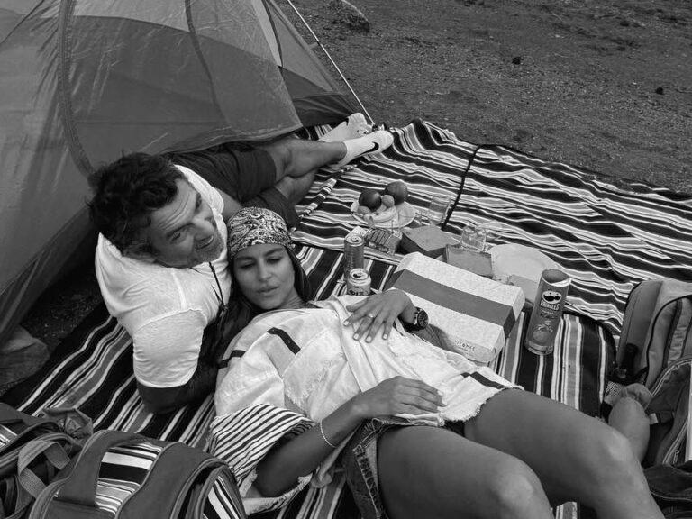 Ευριπίδου – Μιχόπουλος: Ρομαντικές στιγμές με θέα το Αιγαίο (ΦΩΤΟ)