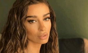 Πόσο ύψος έχει και πόσο ζυγίζει τελικά η… Ελένη Φουρέιρα;