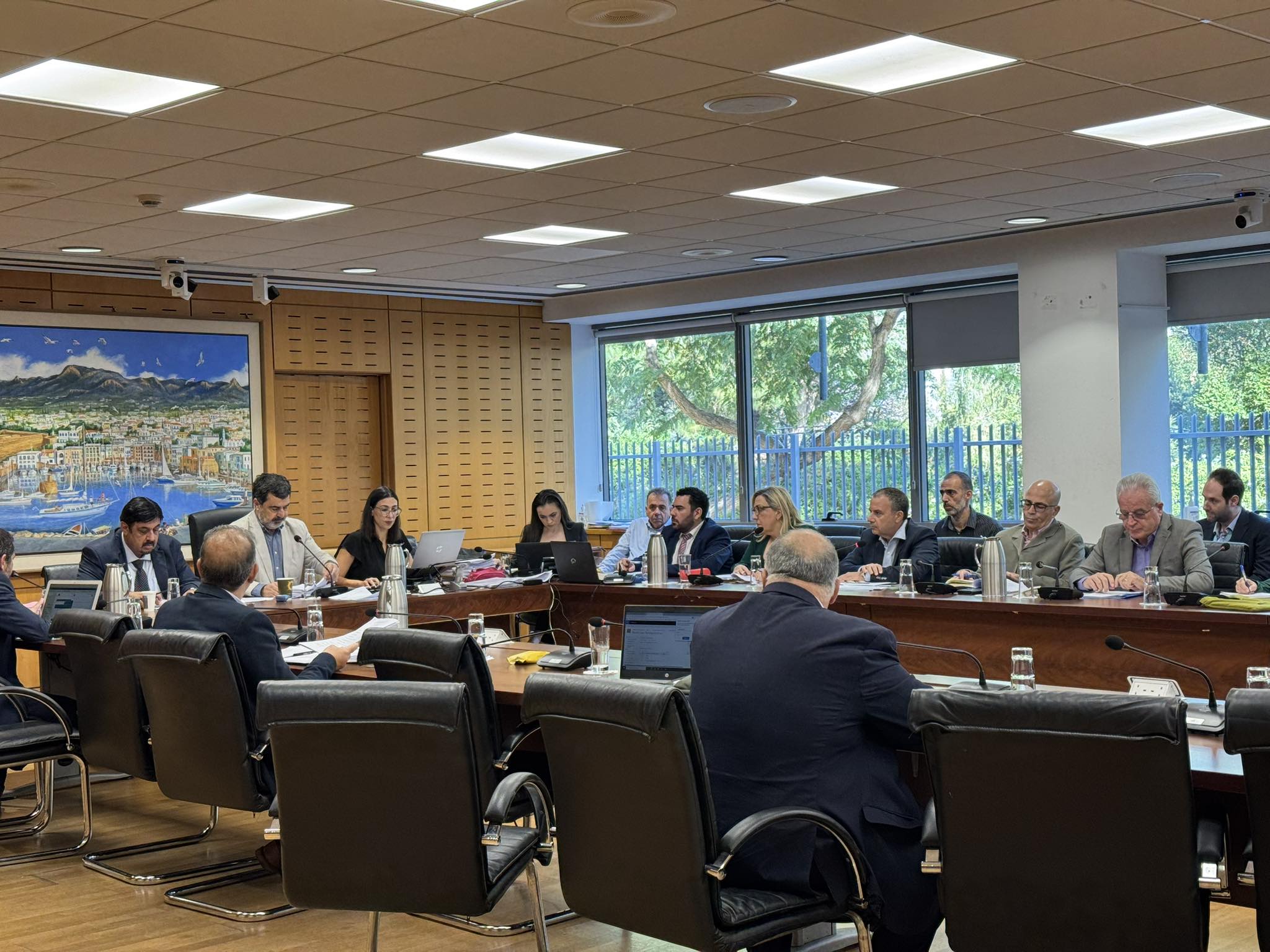 Εντοπίζουν σοβαρές ασάφειες στο σύστημα αξιολόγησης εκπαιδευτικών οι βουλευτές