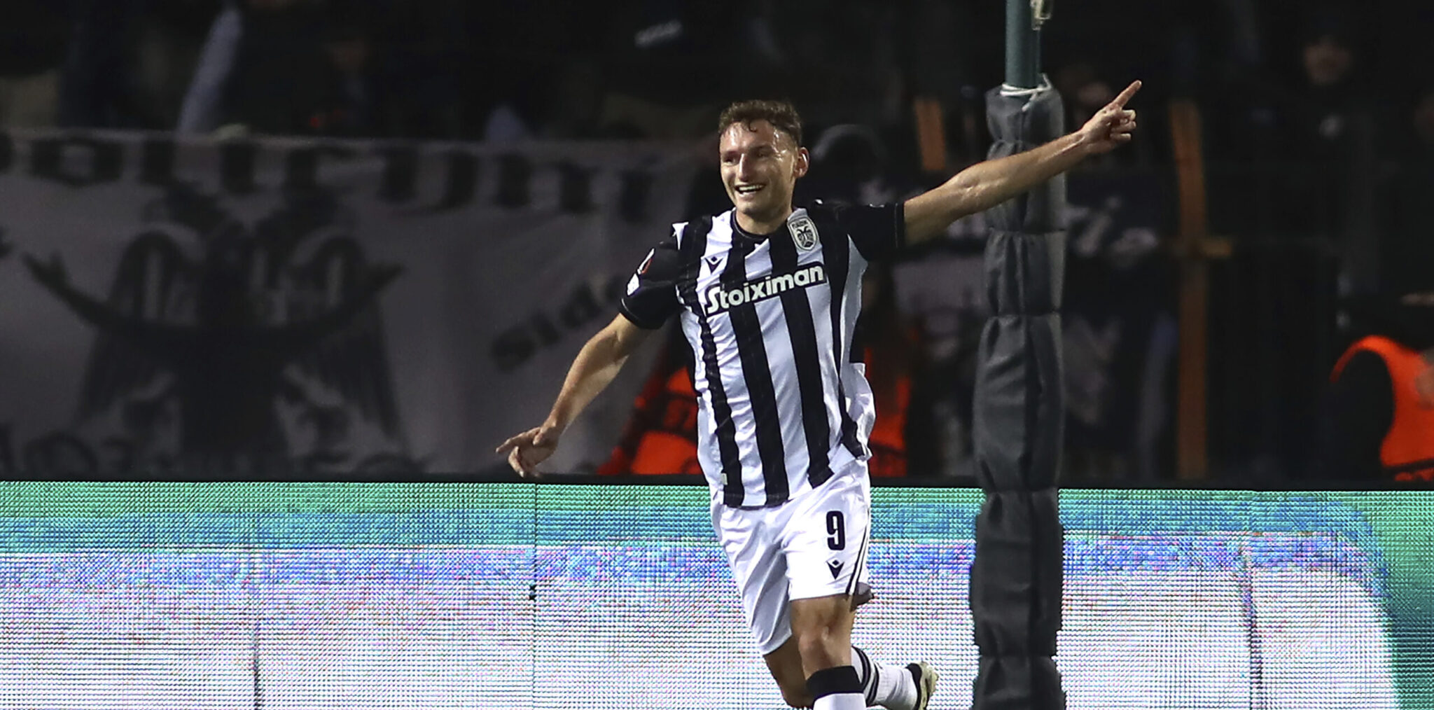 Η ΤΣΣΚΑ σκέφτεται Τσάλoφ, ενώ ο ΠΑΟΚ ψάχνει για φορ