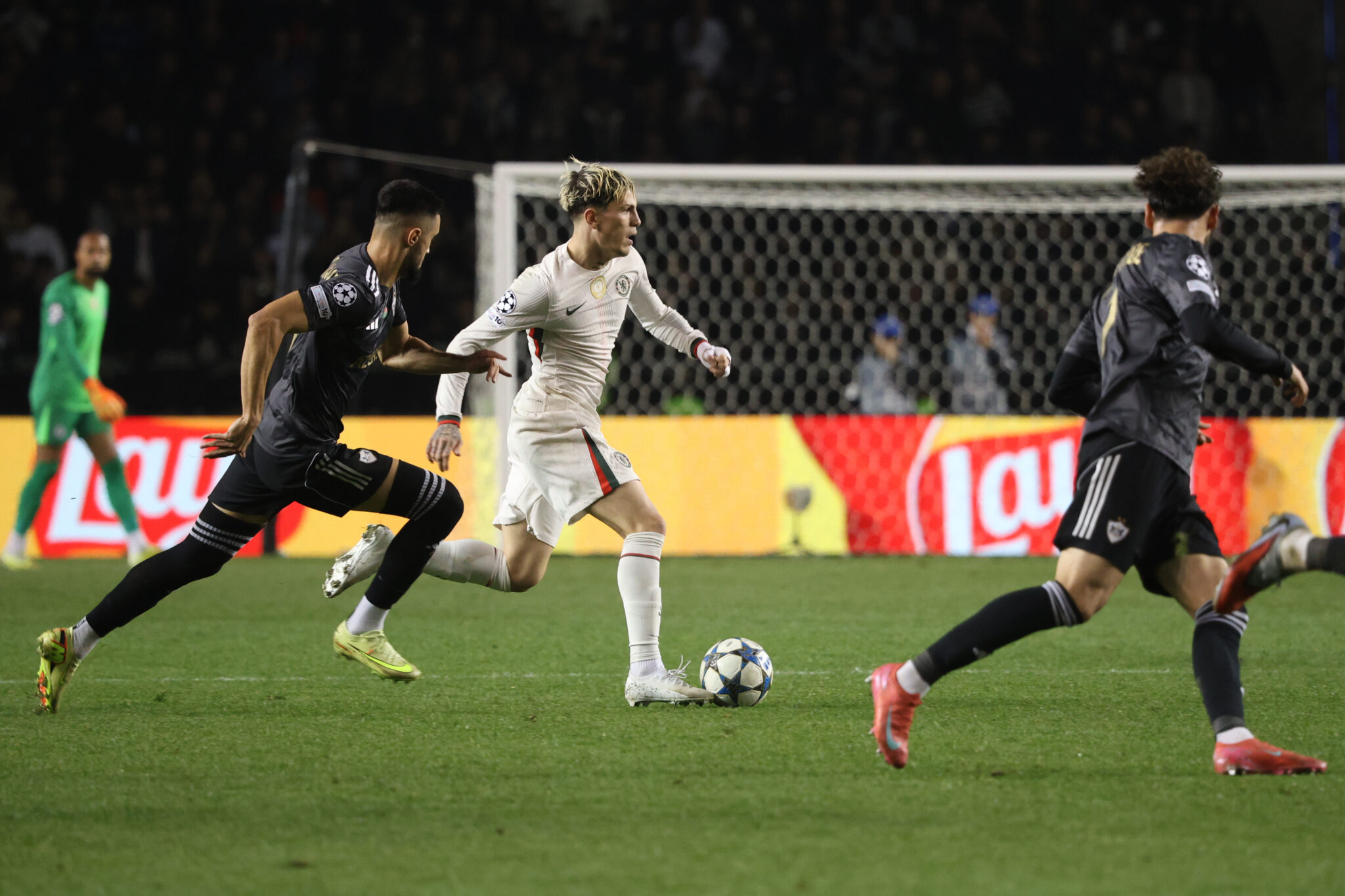 Στάση… Καραμπάγκ για την Τσέλσι