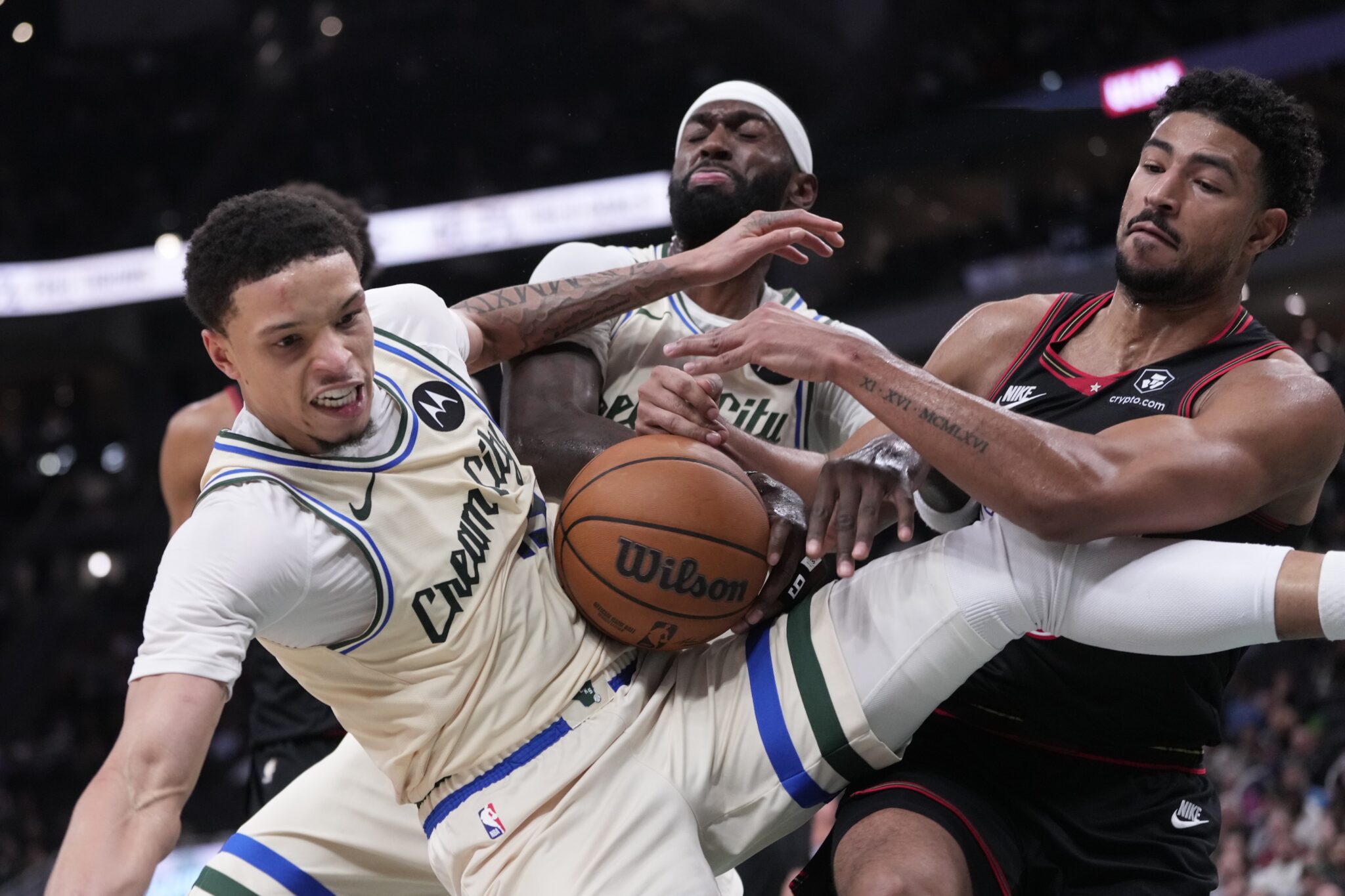 Δεν μπορούν χωρίς Αντετοκούνμπο οι Μπακς – Έχασαν από Σίξερς και δέχθηκαν τρίτη σερί ήττα