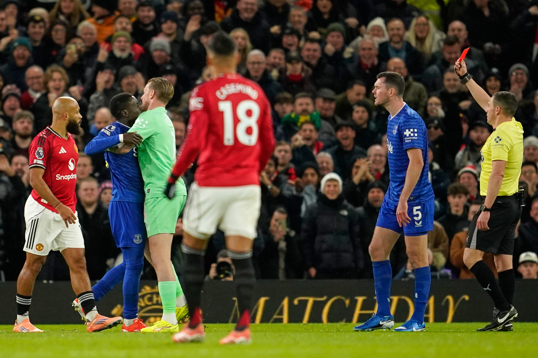 Απολογήθηκε για το πρωτοφανές περιστατικό με το χαστούκι στον Κιν ο Γκέιγ