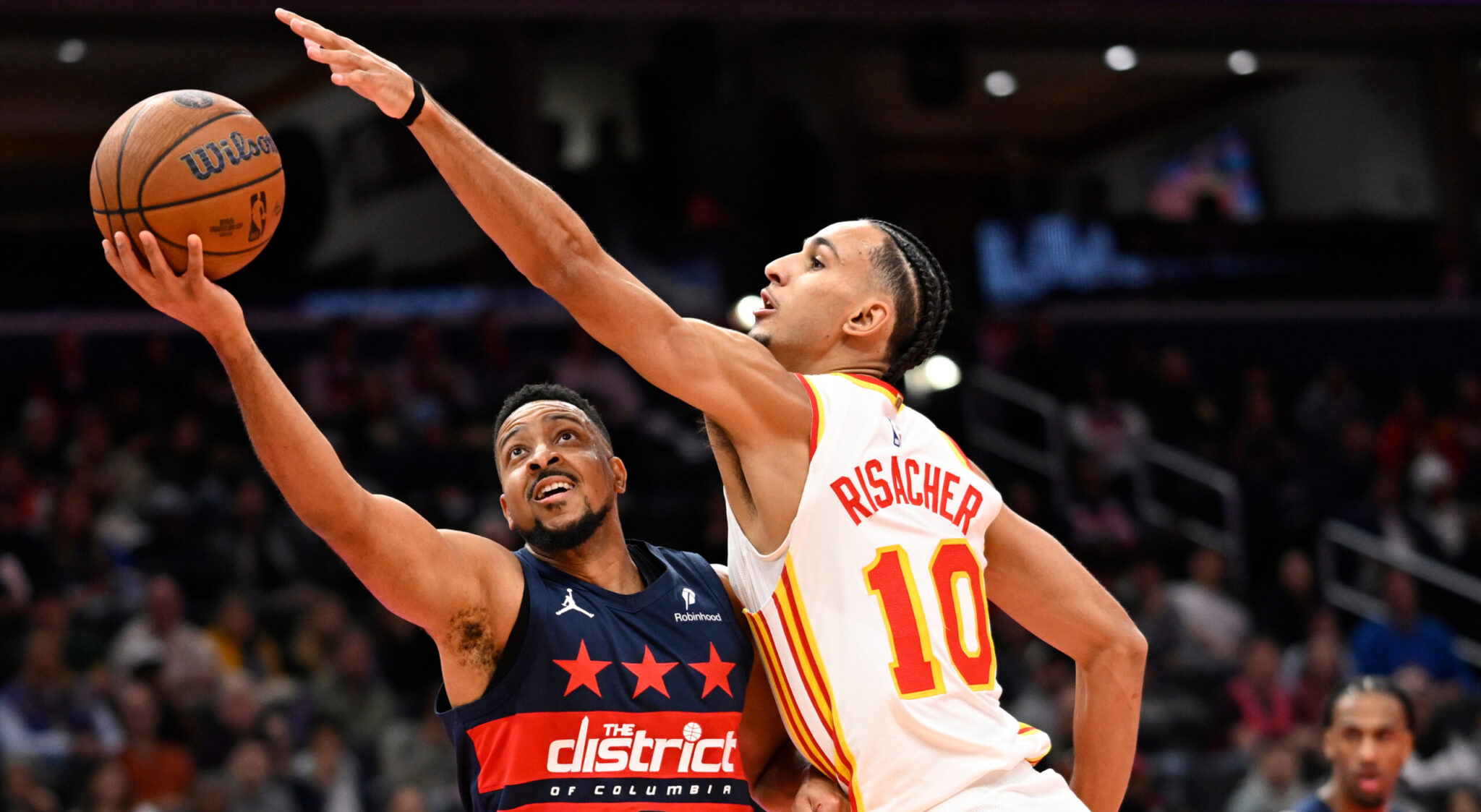 Ο ΜακΚόλουμ «εκτέλεσε» τους Χοκς με 46 πόντους