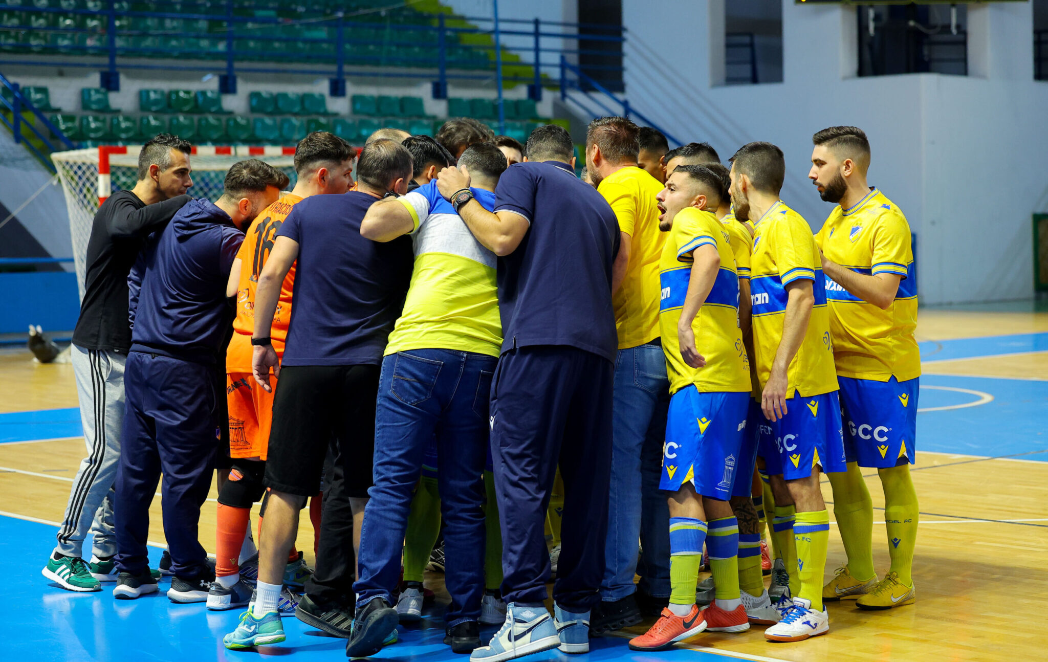 Πρωτάθλημα Futsal: Πέρασε στην κορυφή ο ΑΠΟΕΛ μετά την ισοπαλία της ΑΕΚ με την ΑΕΛ