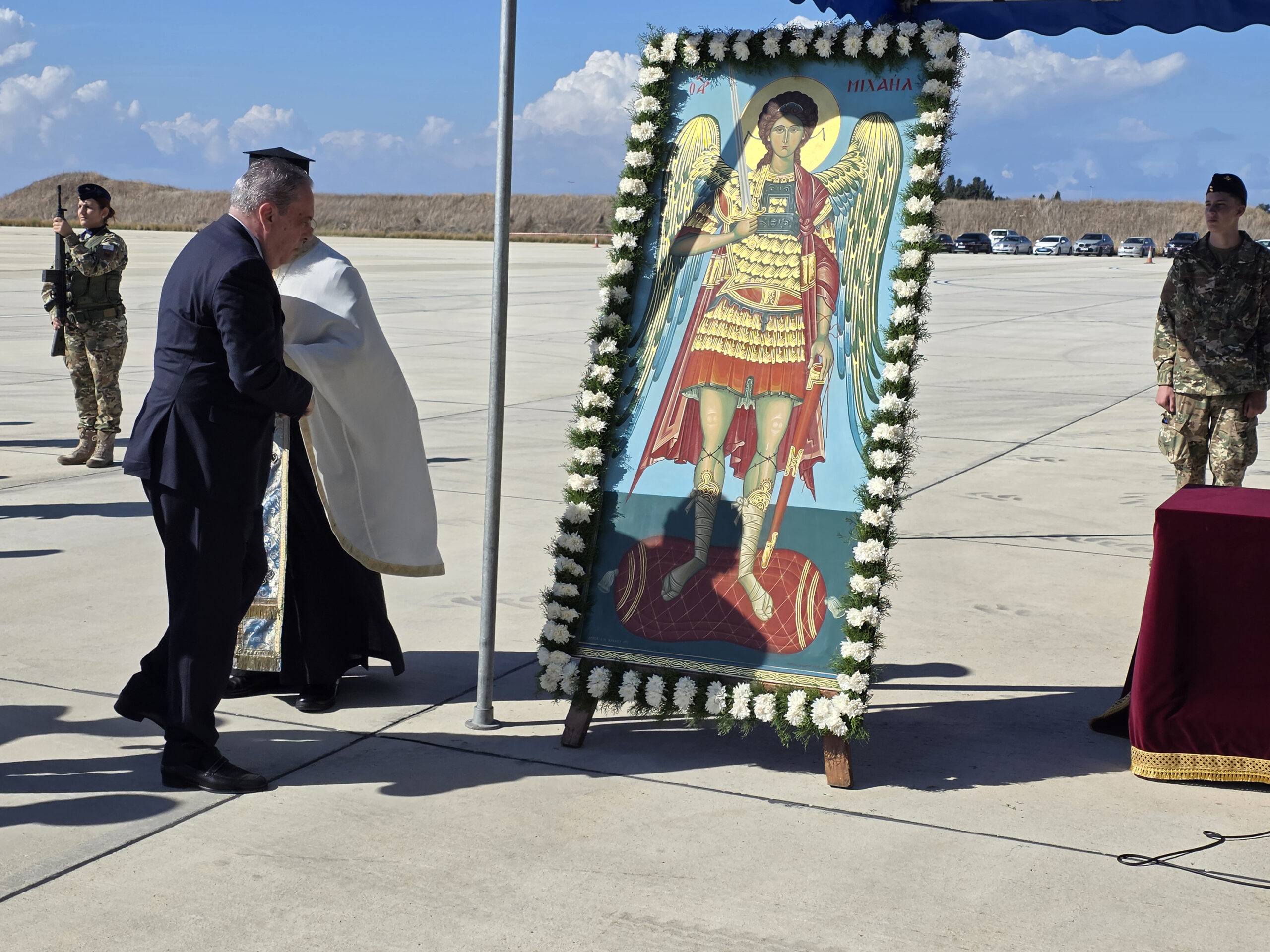 Η ενίσχυση των Ενόπλων Δυνάμεων, «προϋπόθεση για την επιβίωση μας»