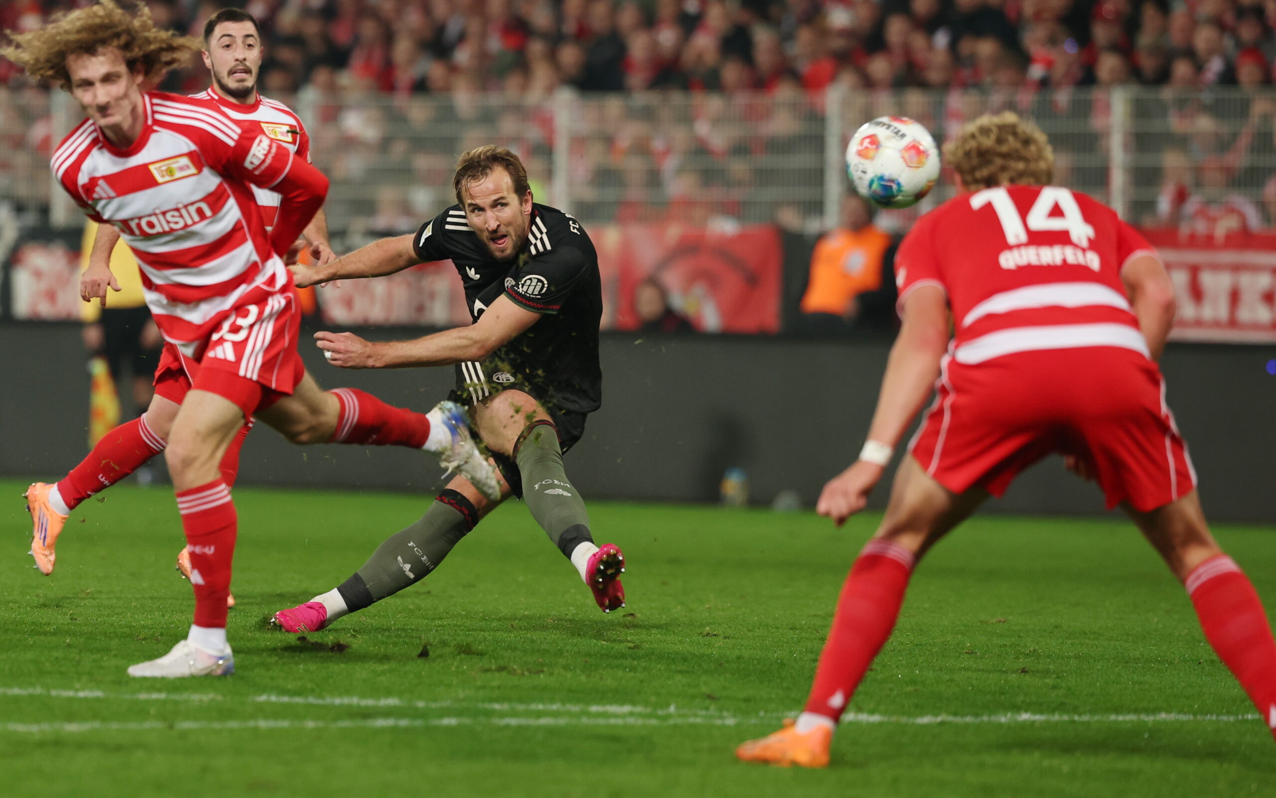 Πρώτο στραβοπάτημα για την αλάνθαστη Μπάγερν, γλιτώνοντας τα χειρότερα απέναντι στην Ουνιόν