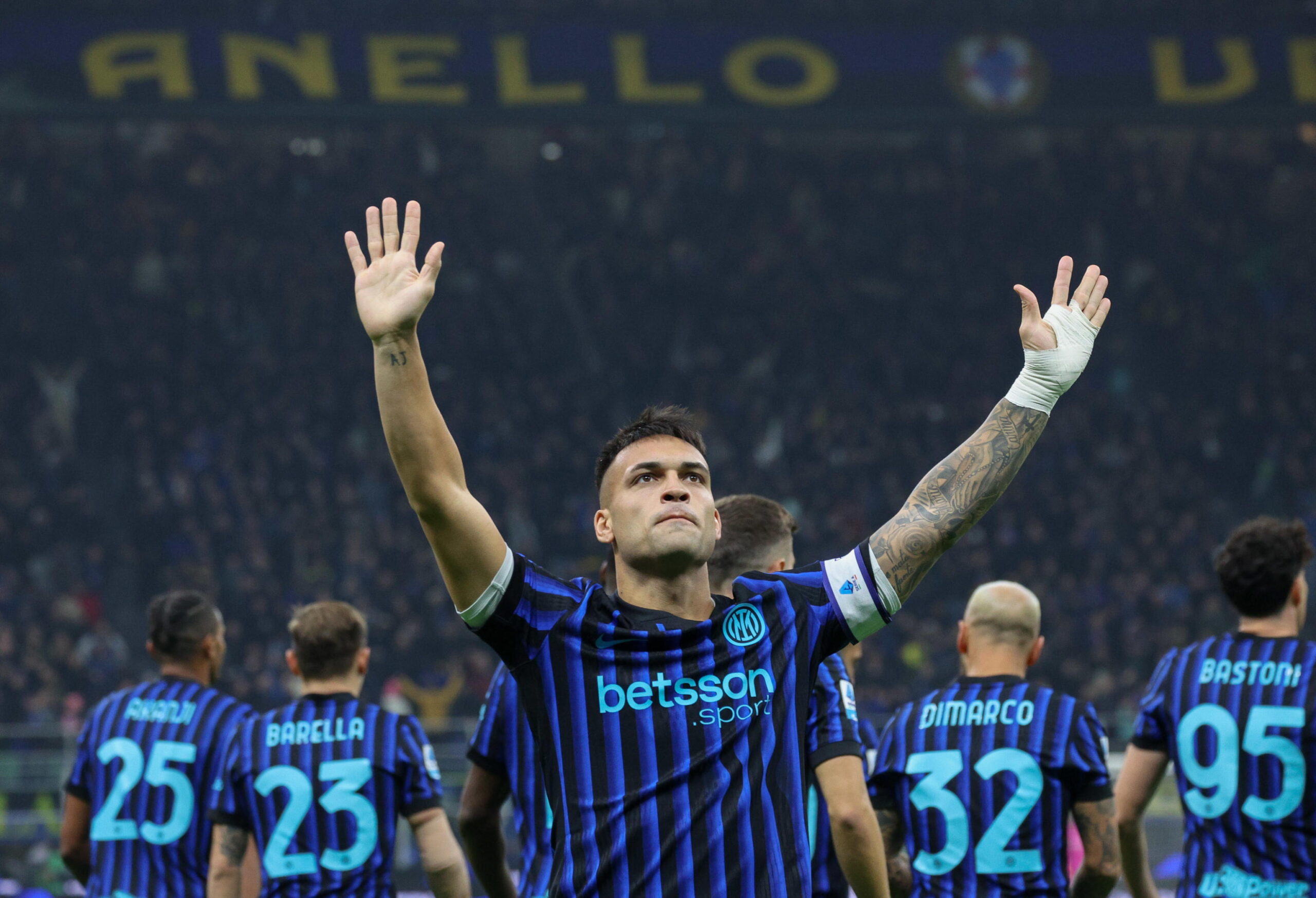 Η Ίντερ «καθάρισε» τη Λάτσιο κι ανέβηκε στην κορυφή στο… χαλαρό