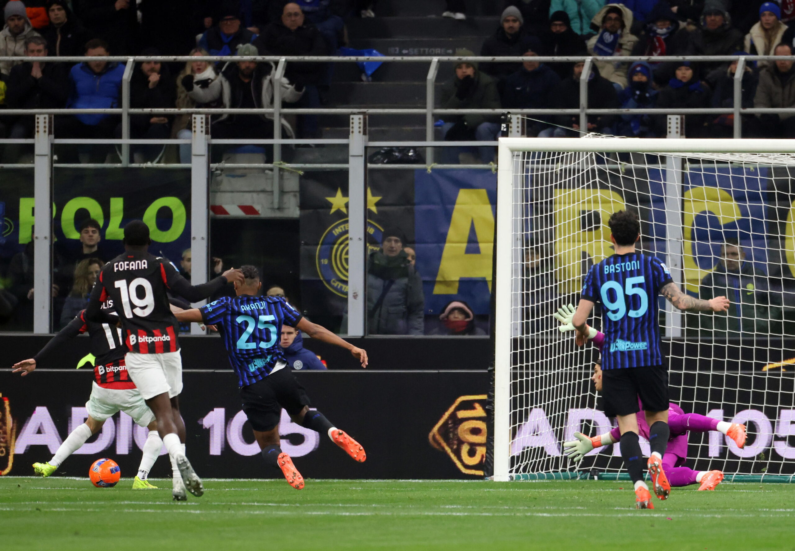 «Ροσονέρο»… από το πουθενά το derby della Madonnina χάρη στον captain America