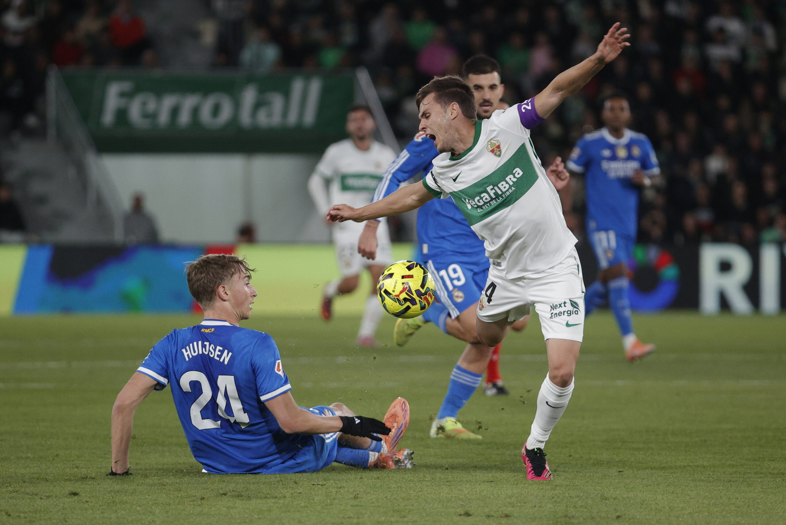 «Κόλλησε» στο Έλτσε η Ρεάλ Μαδρίτης και έδωσε… δικαιώματα ενόψει Ολυμπιακού