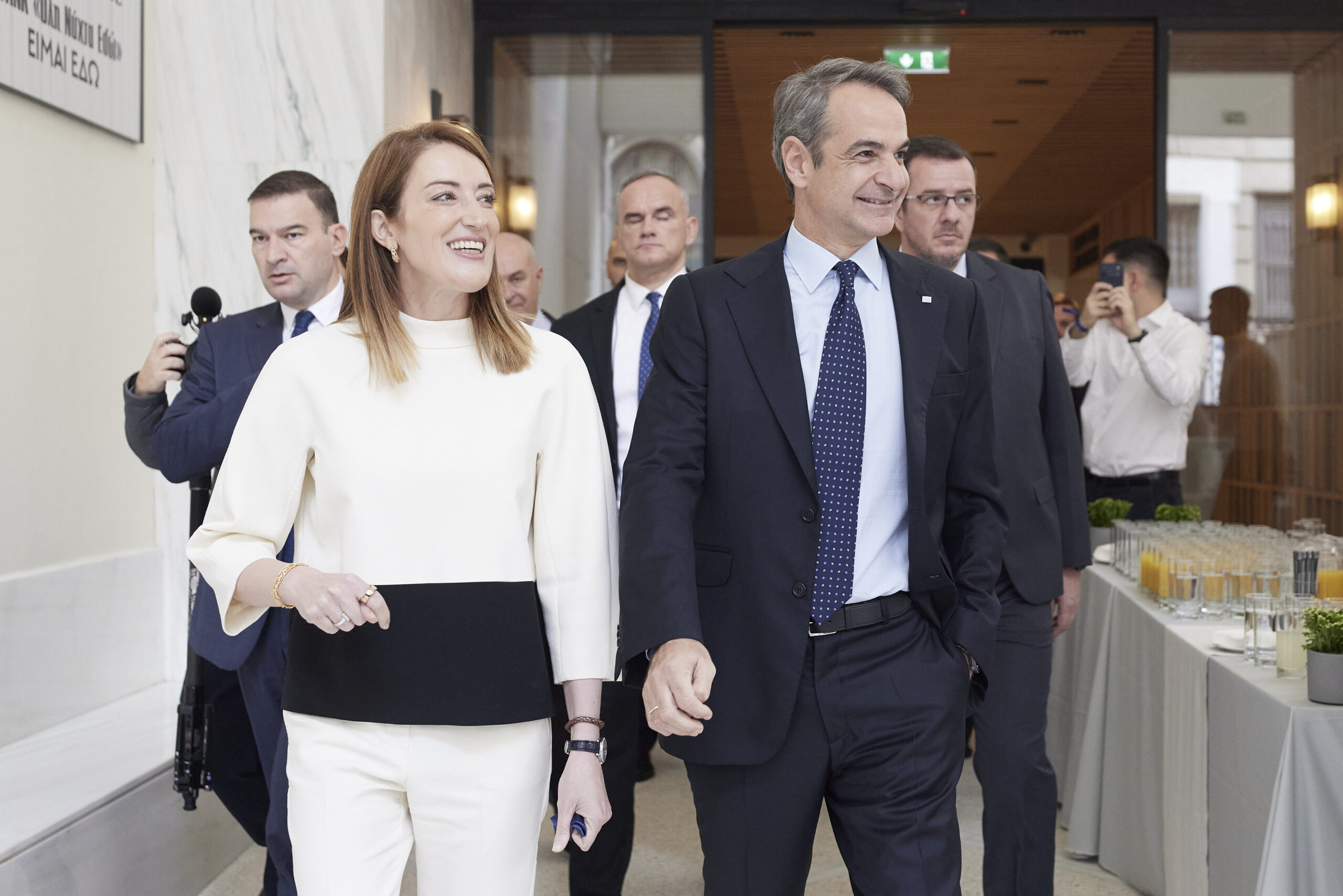 Μέτσολα: Η Ελλάδα δίνει τον τόνο της ανάπτυξης στην Ευρώπη