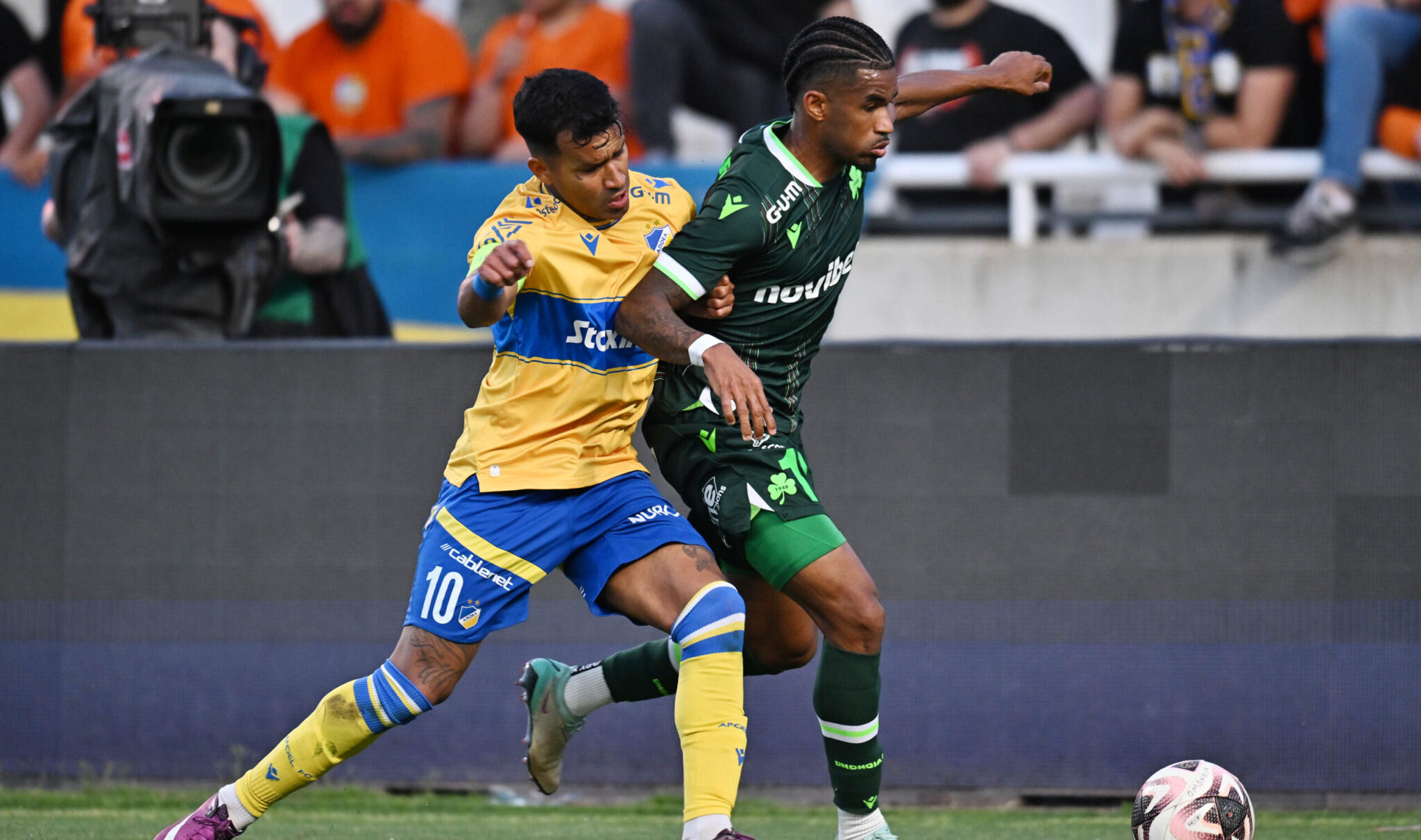 Ομόνοια – ΑΠΟΕΛ: Η μητέρα των μαχών με… φόντο την κορυφή και όχι μόνο