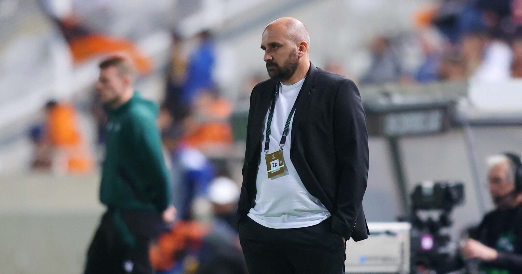 Τραγωδία στη Σερβία: Κατέρρευσε στο γήπεδο και πέθανε ξαφνικά ο Μλάντεν Ζίζοβιτς